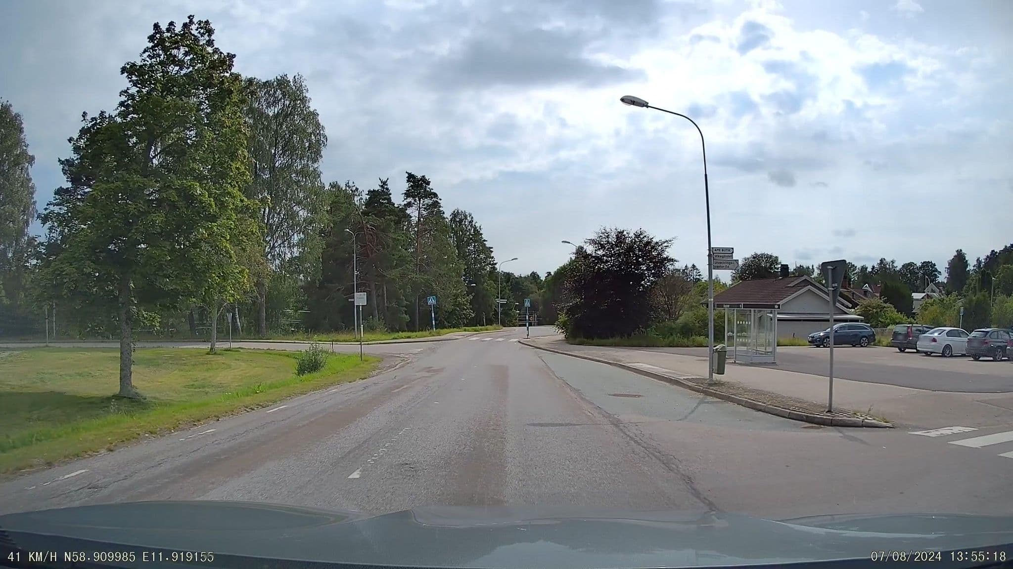 Street view near Vandrarhemmet i Ed, Ed — © thewizard (CC BY-SA · Mapillary)