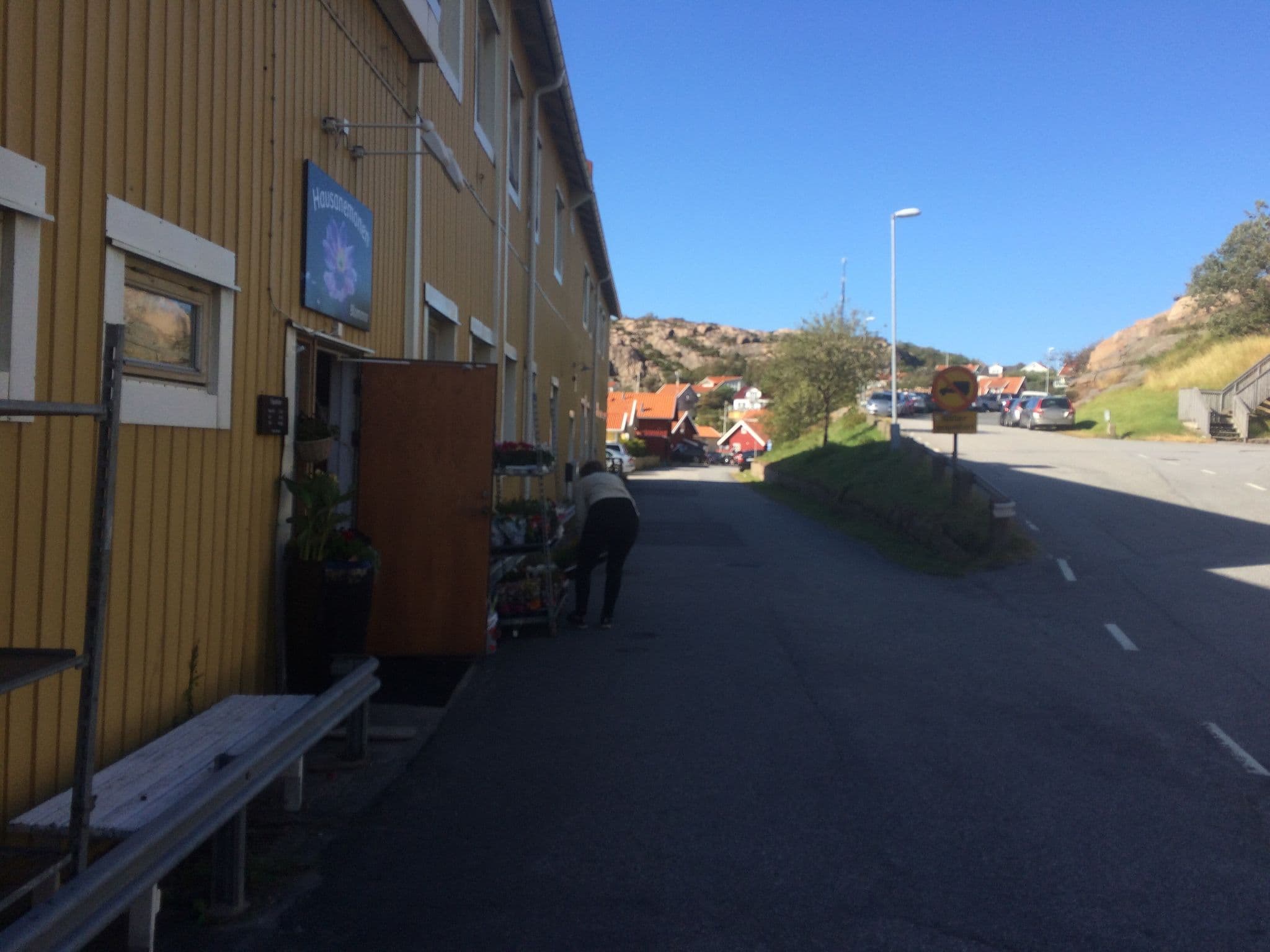 Street view near Fjällbacka Wärdshus, Grebbestad — © mfain (CC BY-SA · Mapillary)