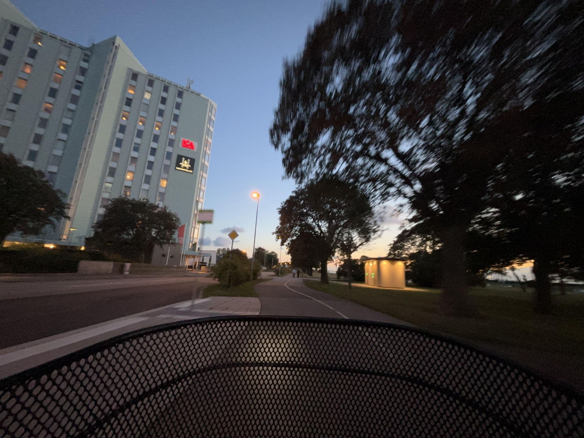 Street view near Strand Hotell, Bunkeflostrand — © fa30 (CC BY-SA · Mapillary)