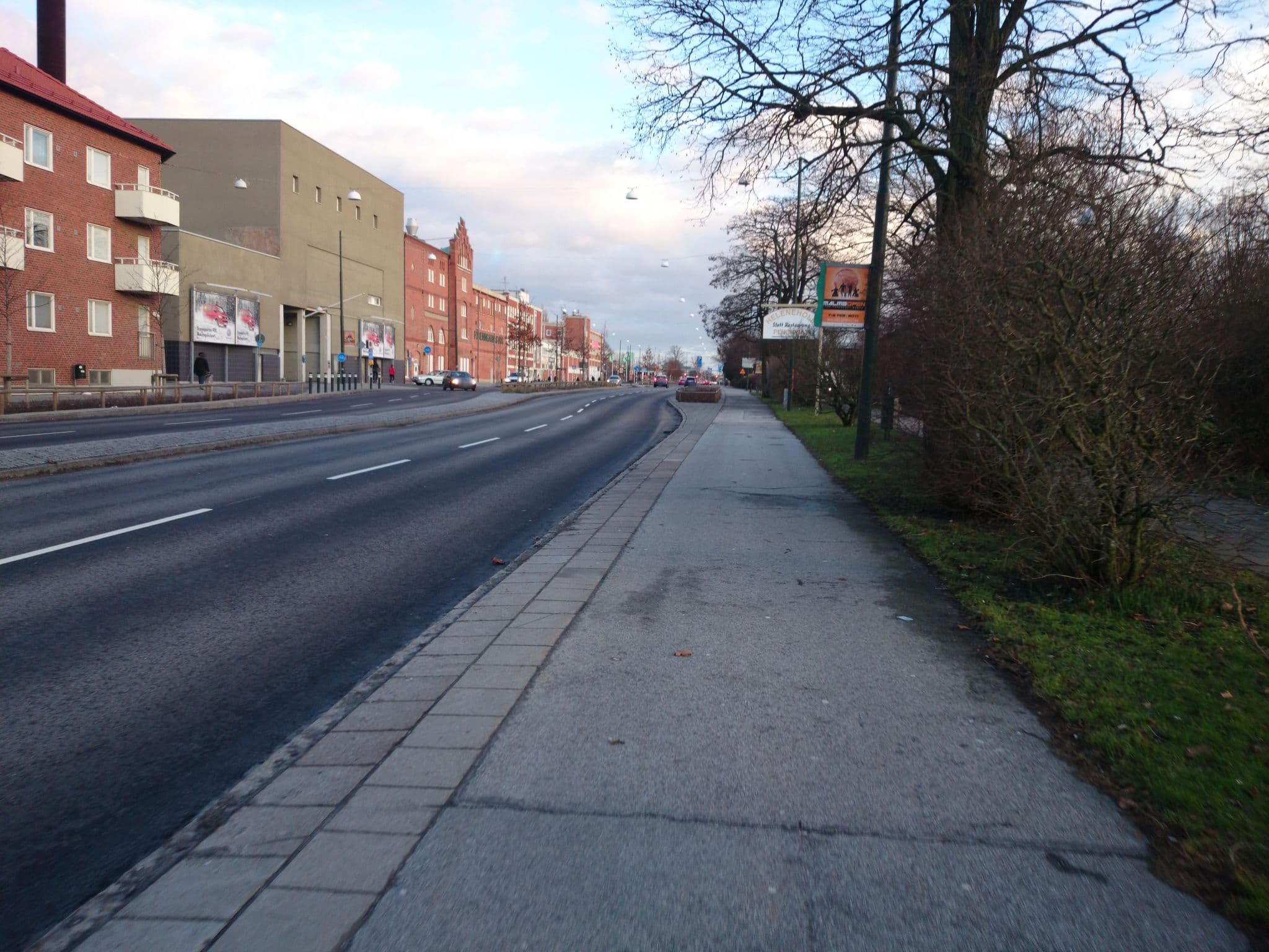 Street view near Heleneholms Slott Restaurang & Pensionat, Malmö — © peterneubauer (CC BY-SA · Mapillary)