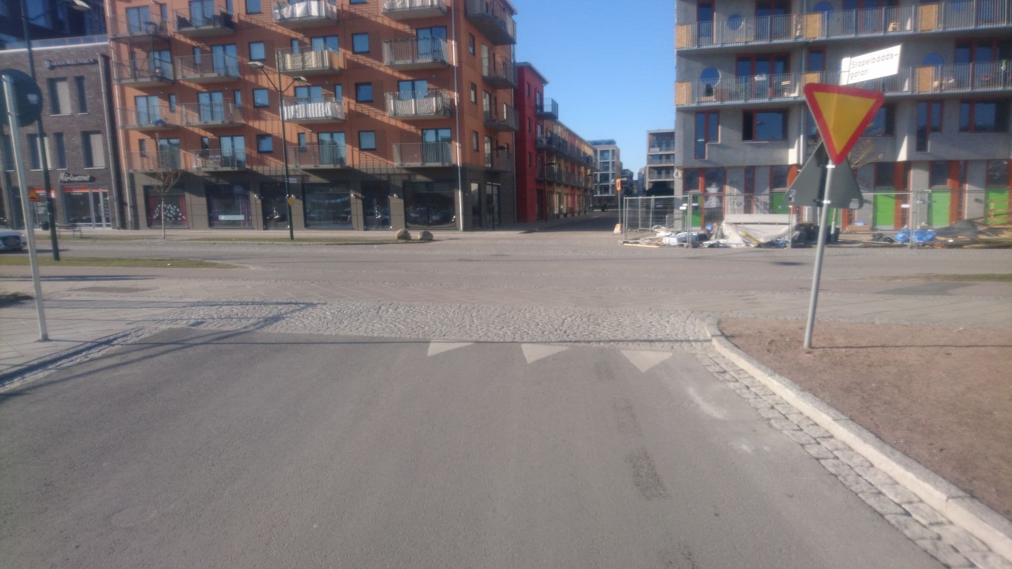 Street view near Ohboy Cykelhotell, Malmö — © peterneubauer (CC BY-SA · Mapillary)