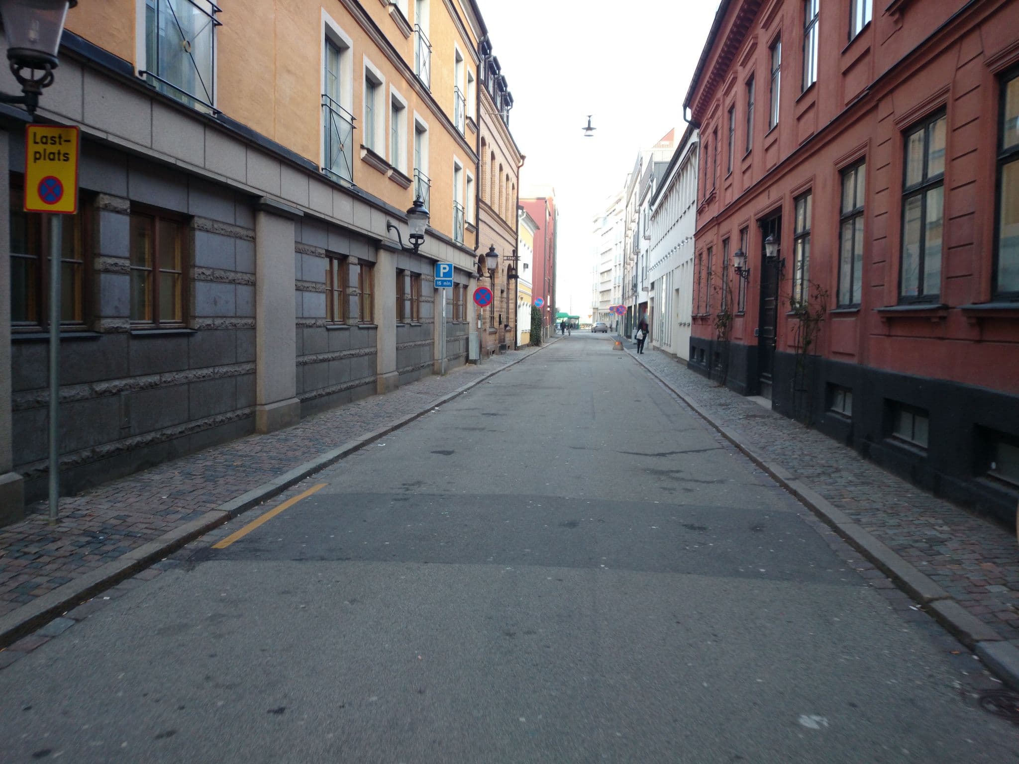 Street view near MJ's, Malmö — © peterneubauer (CC BY-SA · Mapillary)