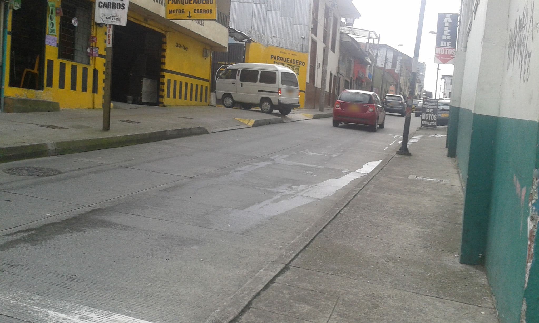 Street view near Mirador Andino, Manizales — © laura1104 (CC BY-SA · Mapillary)