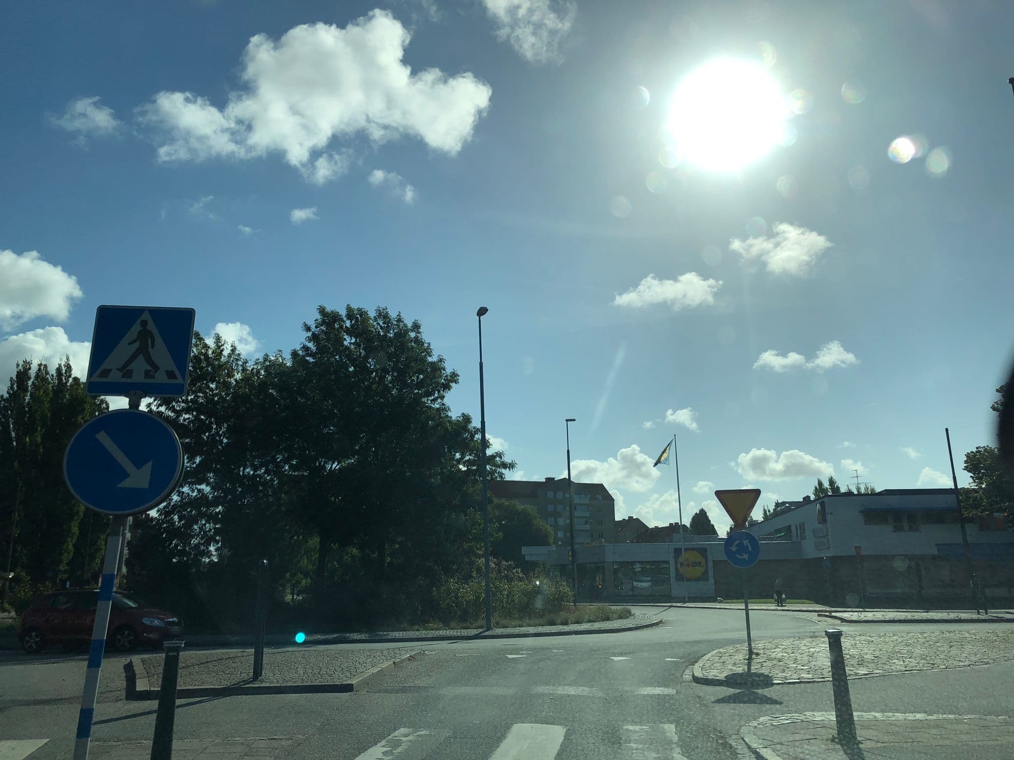 Street view near Hotell Horn, Malmö — © cscafemmx (CC BY-SA · Mapillary)