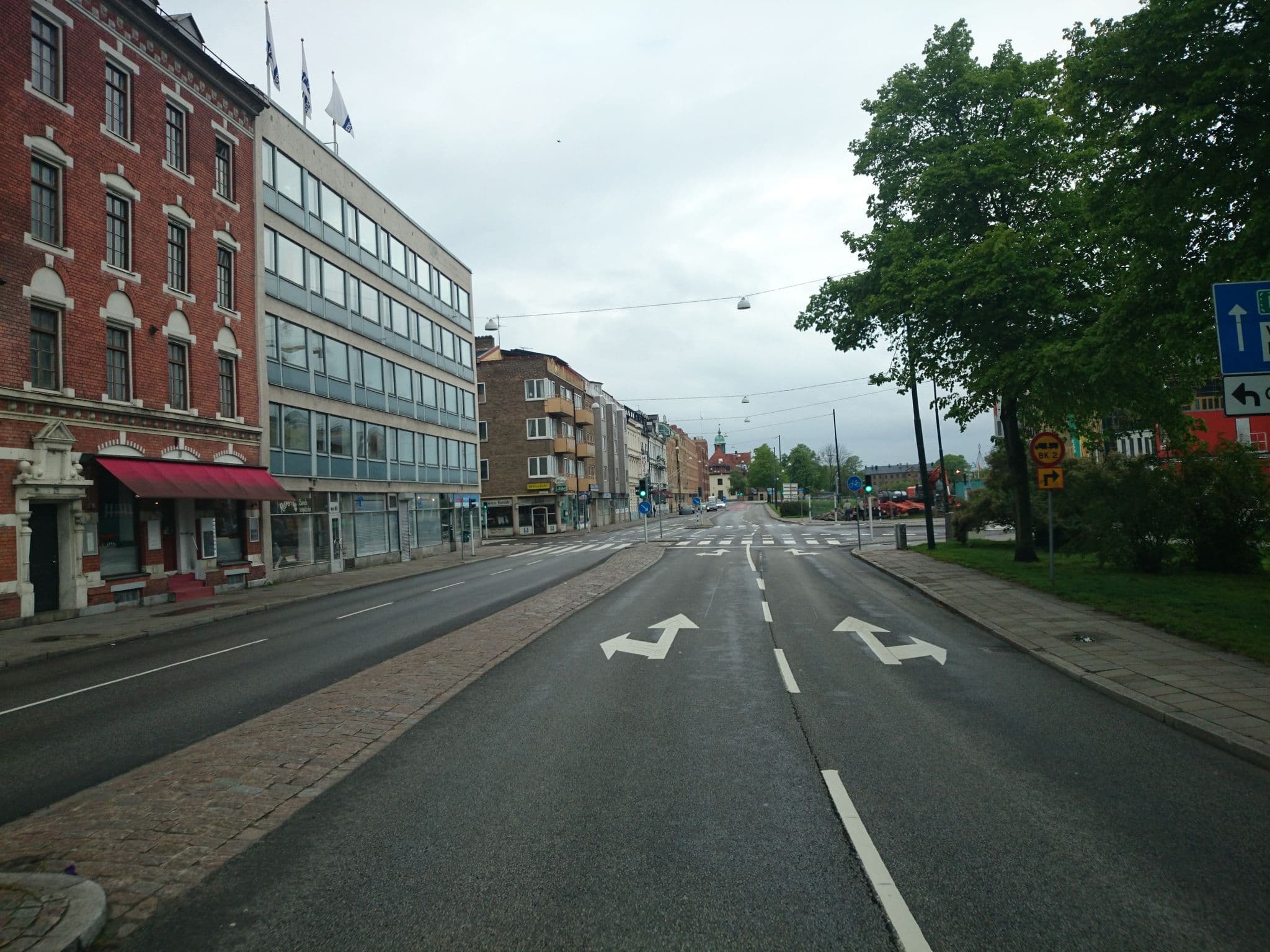 Street view near Acity-Hotel, Malmö — © peterneubauer (CC BY-SA · Mapillary)