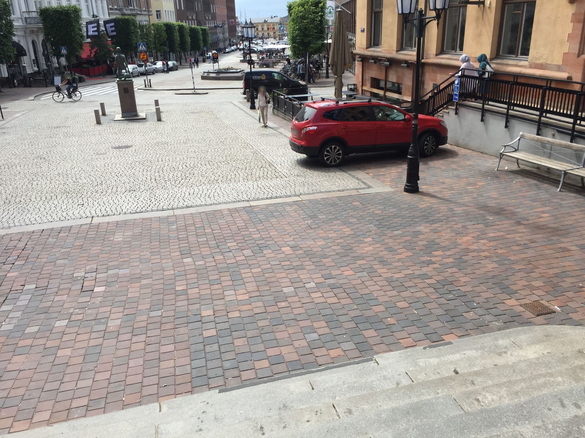 Street view near Best Western Hotel, Helsingborg — © jonathan_johnsson_helsingborg_ (CC BY-SA · Mapillary)