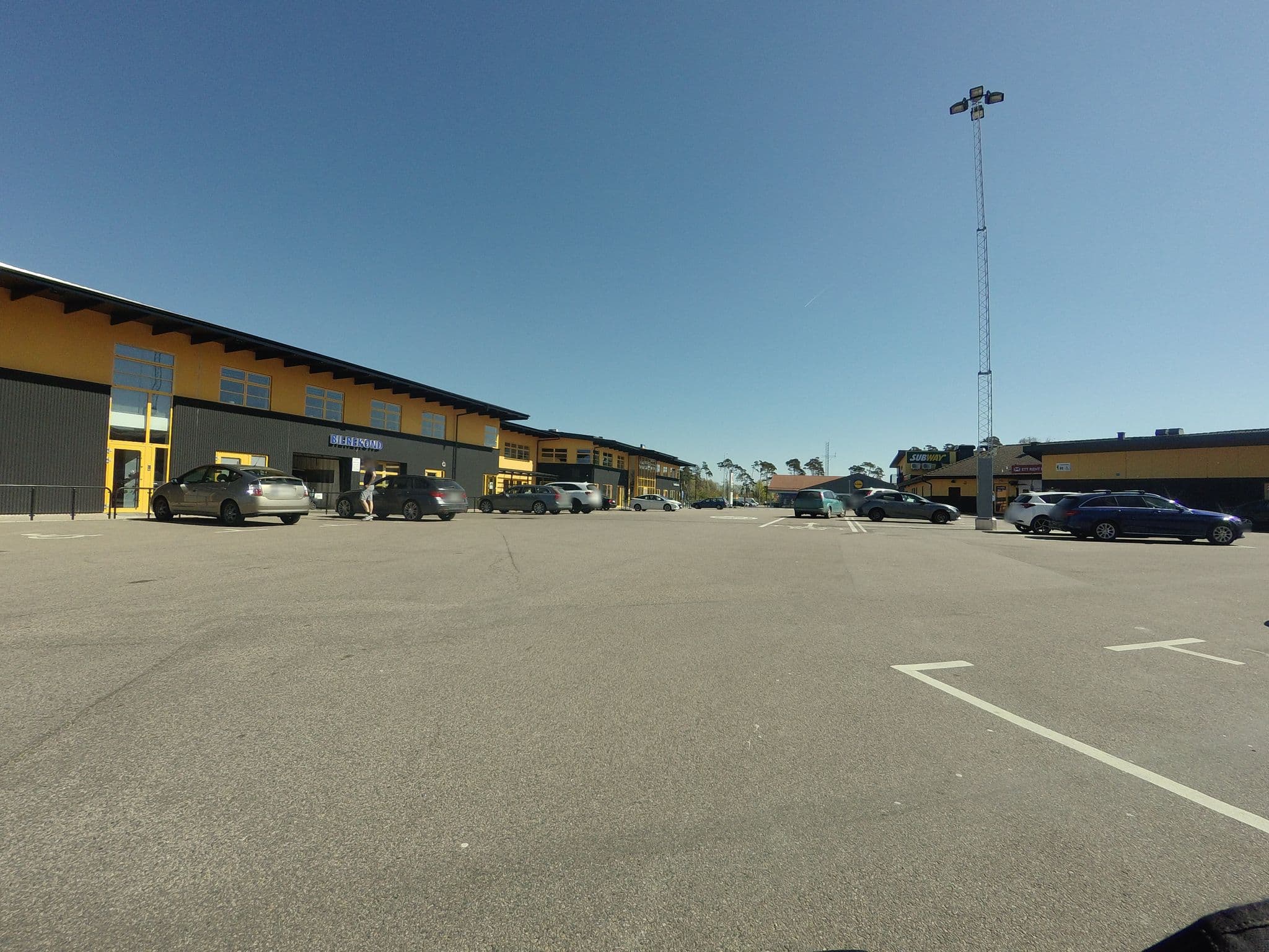 Street view near Sure Hotel by Best Western Dahls, Löddeköpinge — © larshelmin (CC BY-SA · Mapillary)