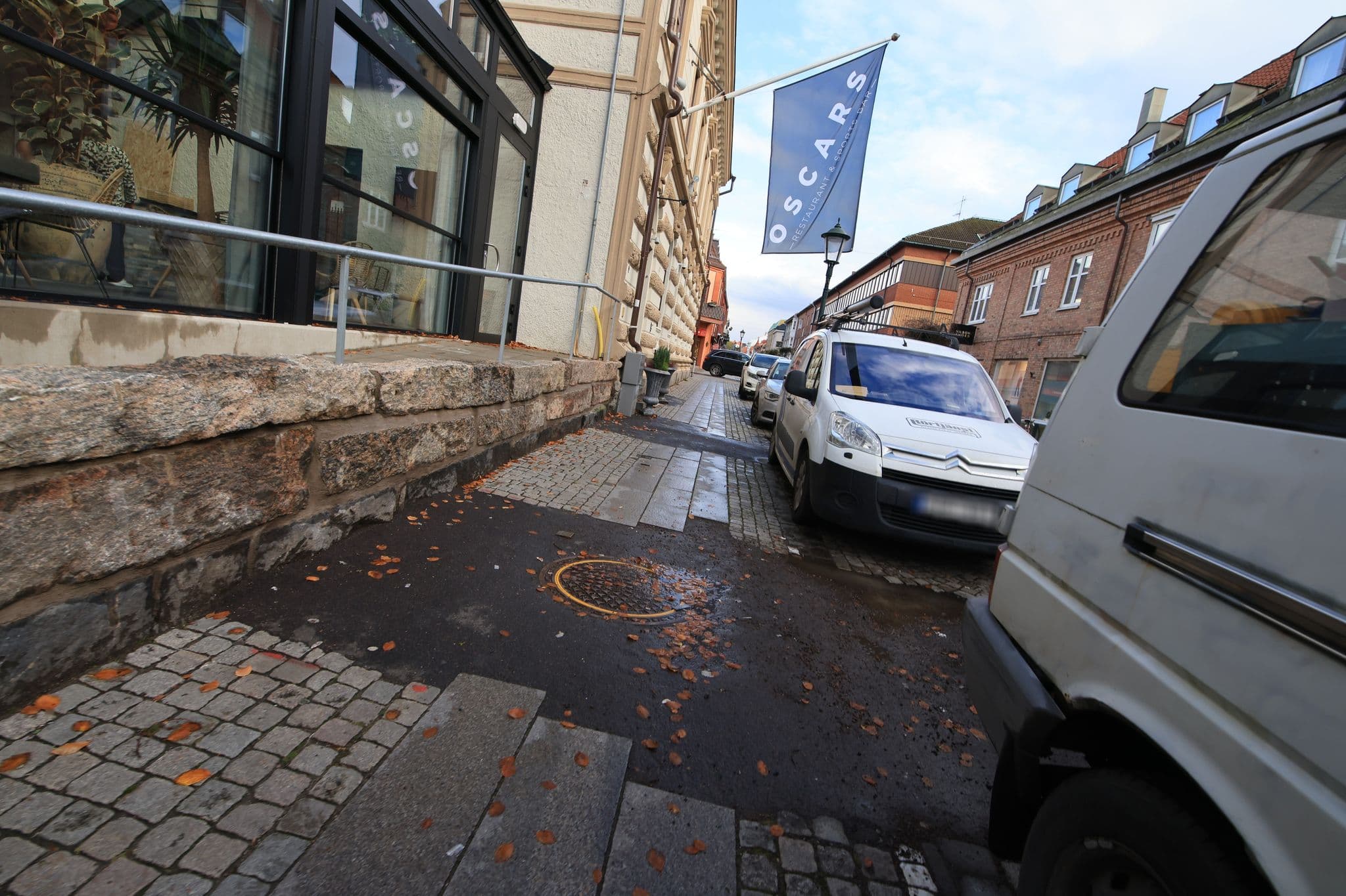 Street view near Hotell Varberg, Varberg — © jorfro (CC BY-SA · Mapillary)