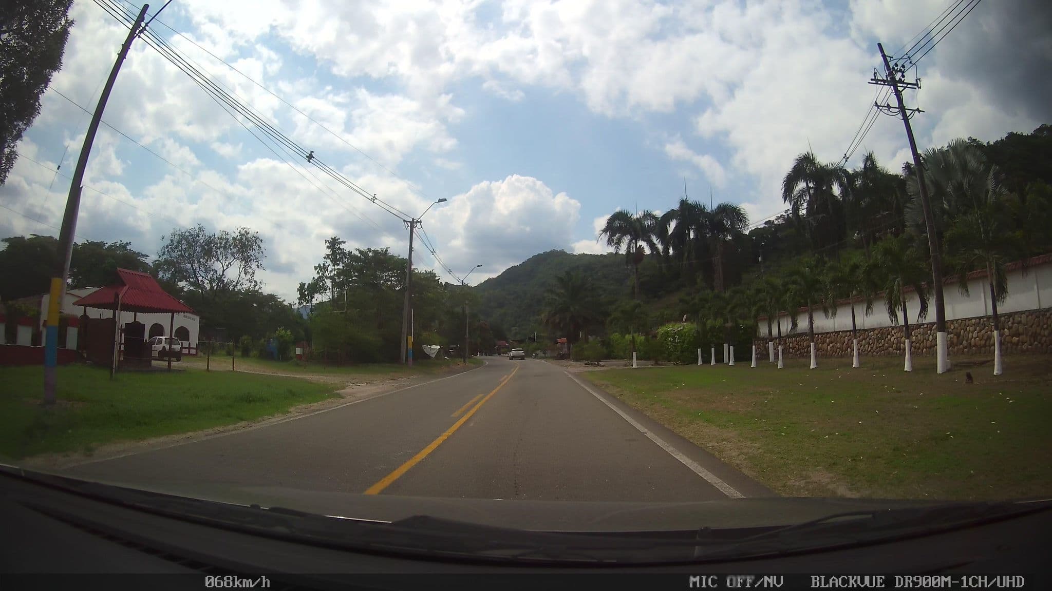 Street view near Motel Hollywood, Villavicencio — © kaart_2 (CC BY-SA · Mapillary)