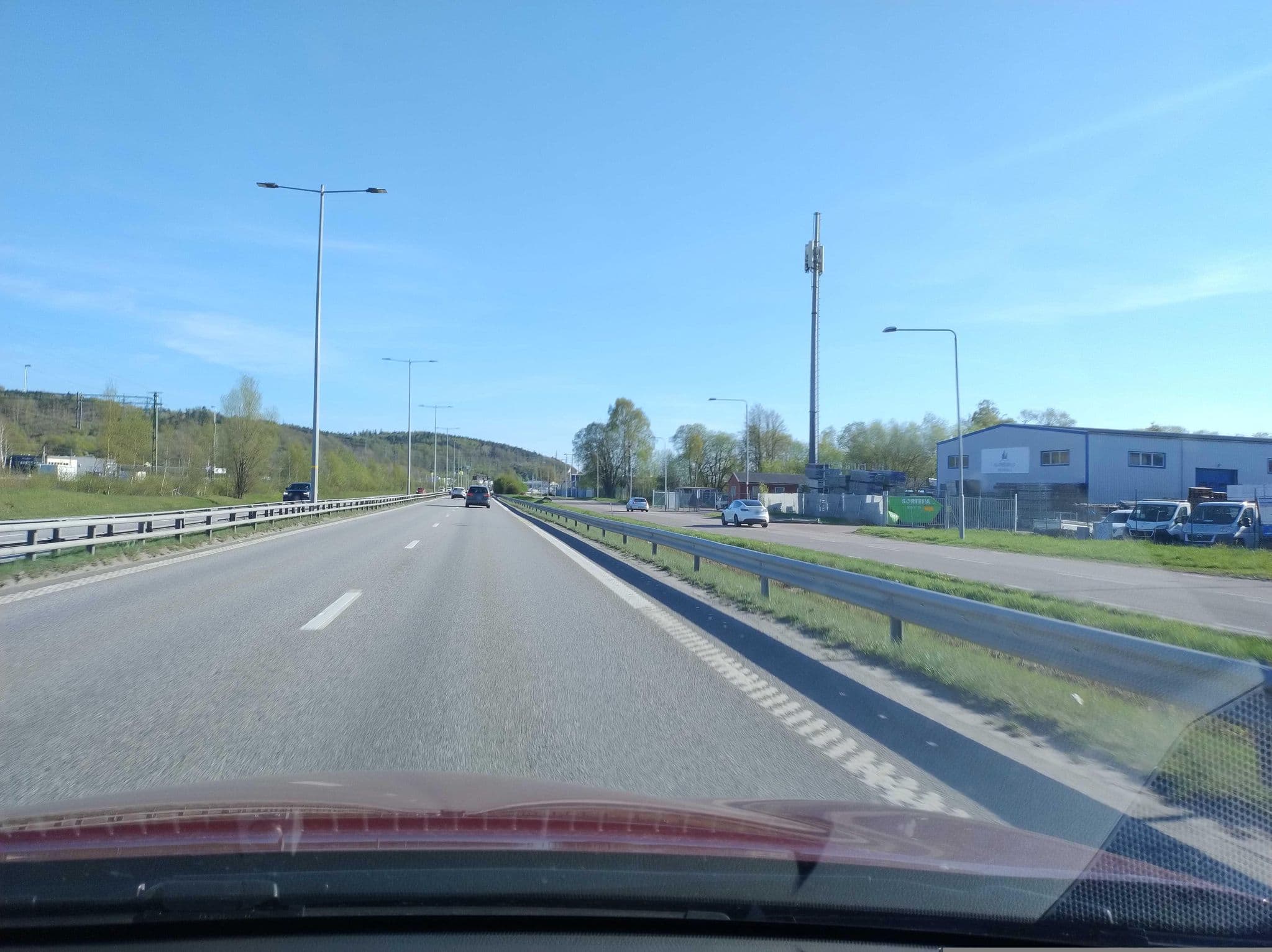Street view near Bathotell, Eriksbo — © masterofnoroad (CC BY-SA · Mapillary)