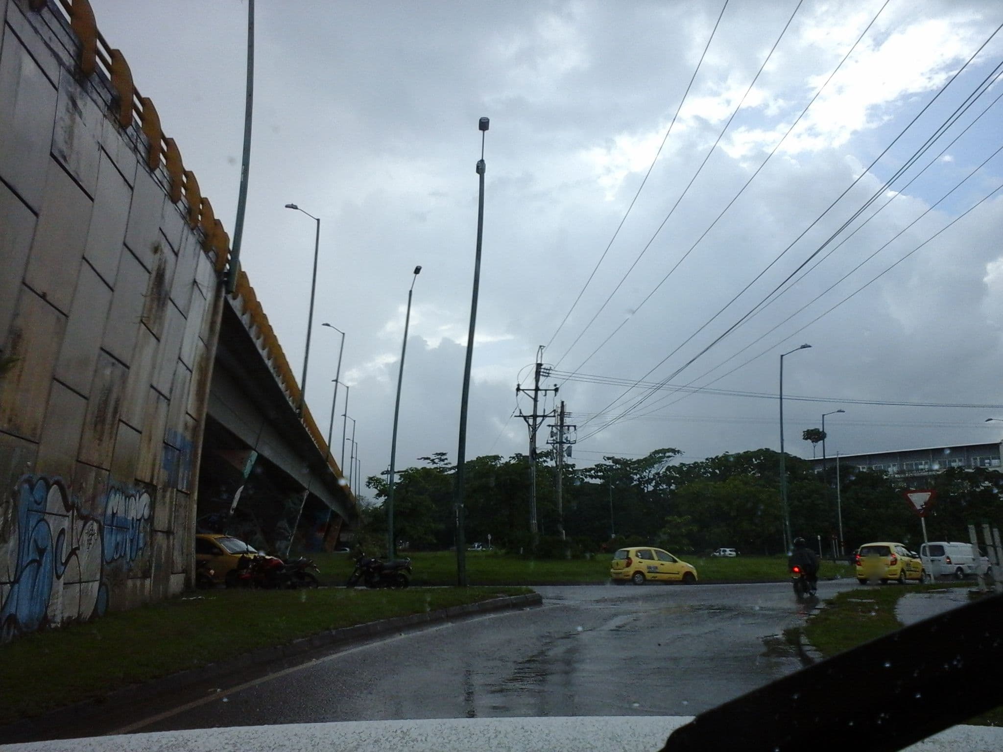 Street view near Hostal Ocoa, Villavicencio — © omnibus (CC BY-SA · Mapillary)
