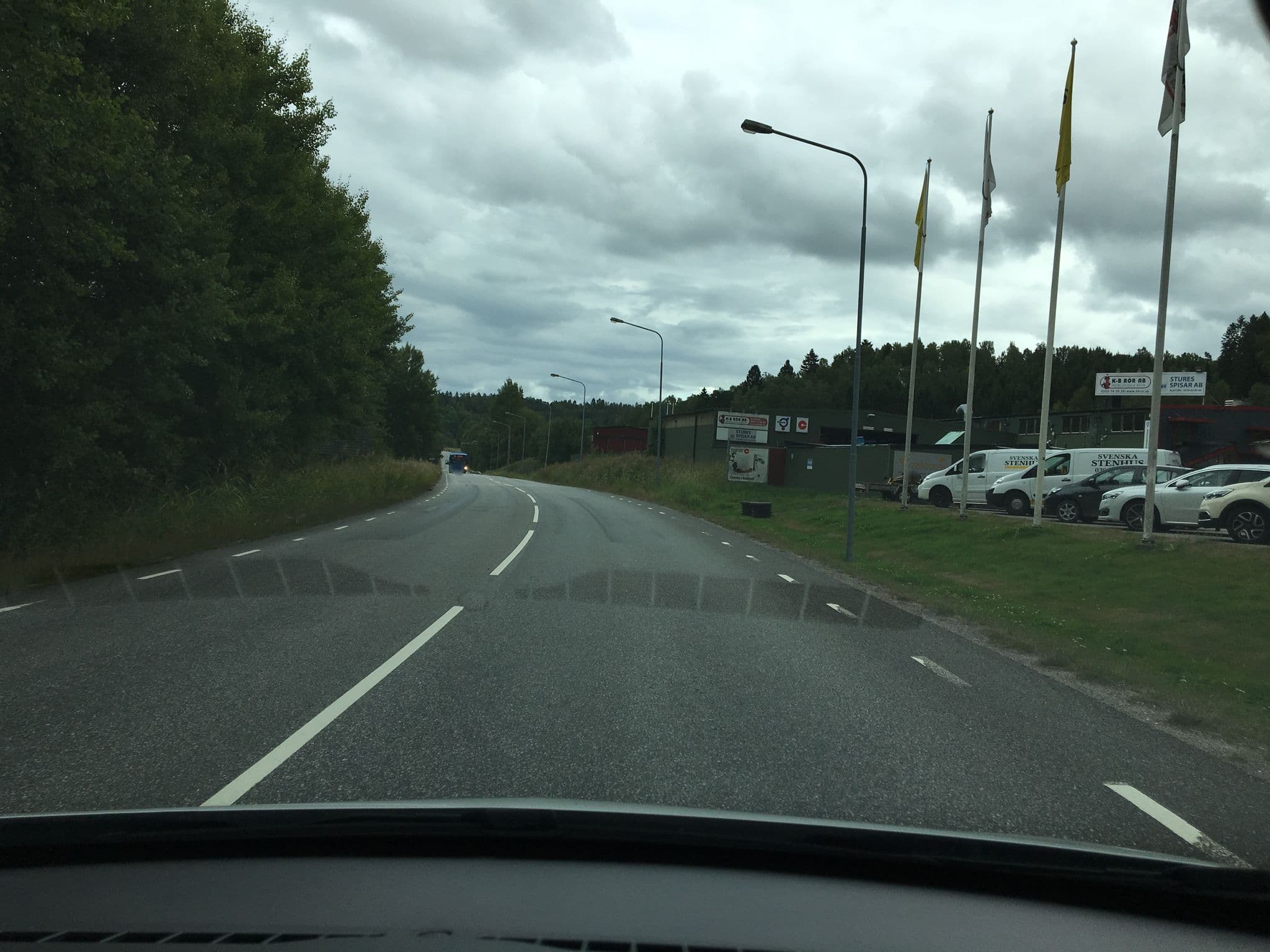 Street view near Ahlafors Industrihotell, Diseröd — © katlag (CC BY-SA · Mapillary)