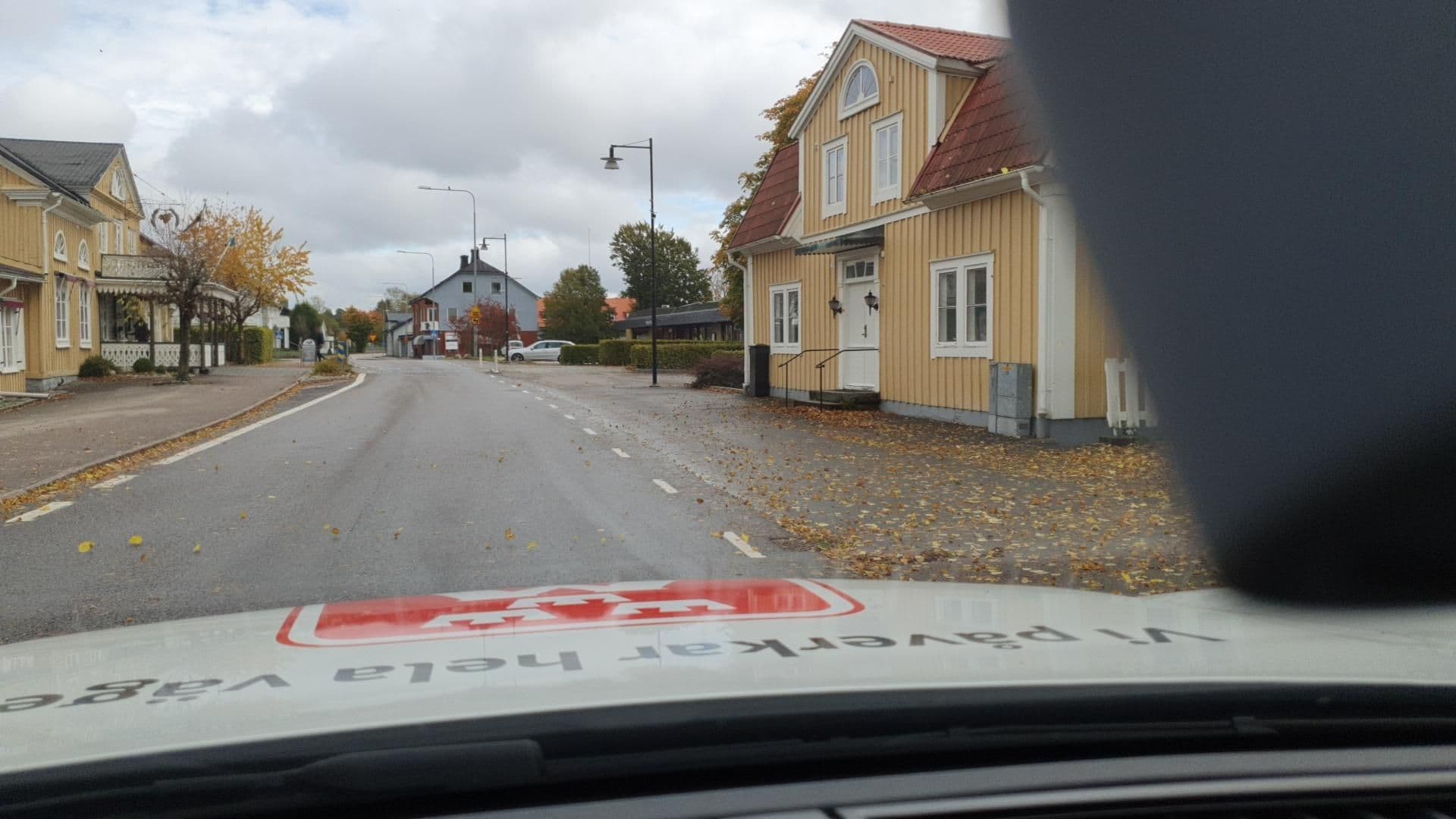 Street view near Torups Gästgivaregård, Torup — © roadroid (CC BY-SA · Mapillary)