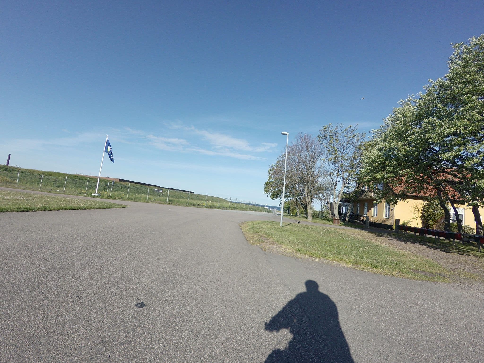 Street view near Höganäs lågprishotell och vandrarhem, Höganäs — © larshelmin (CC BY-SA · Mapillary)