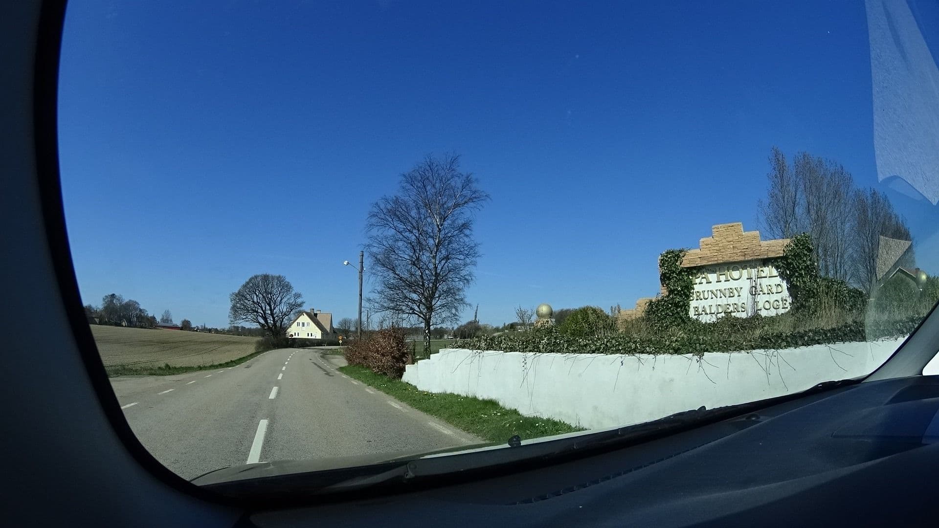 Street view near Brunnby Gård, Höganäs — © llavids (CC BY-SA · Mapillary)