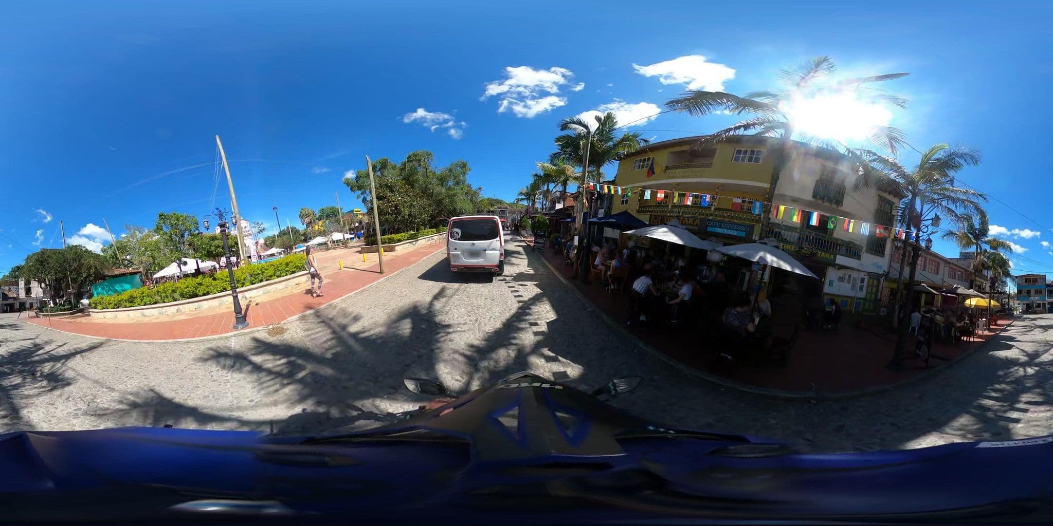 Street view near Tomato Cafe Hostel, Guatapé — © 360recorrido (CC BY-SA · Mapillary)