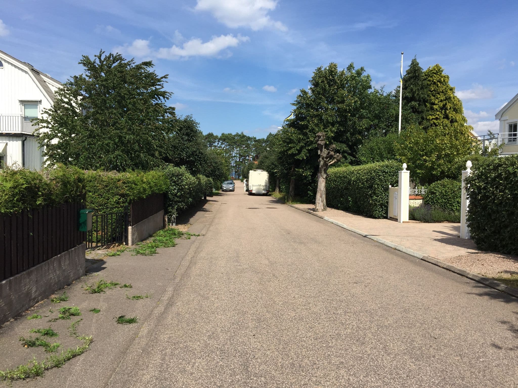 Street view near Bläsinge Säteri Bed & Breakfast, Båstad — © boekelund (CC BY-SA · Mapillary)