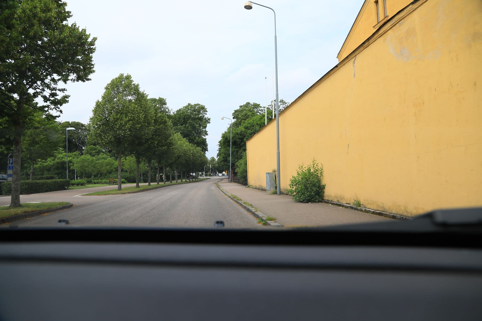 Street view near Gula Briggen Hotel Halmstad, Halmstad — © jorfro (CC BY-SA · Mapillary)