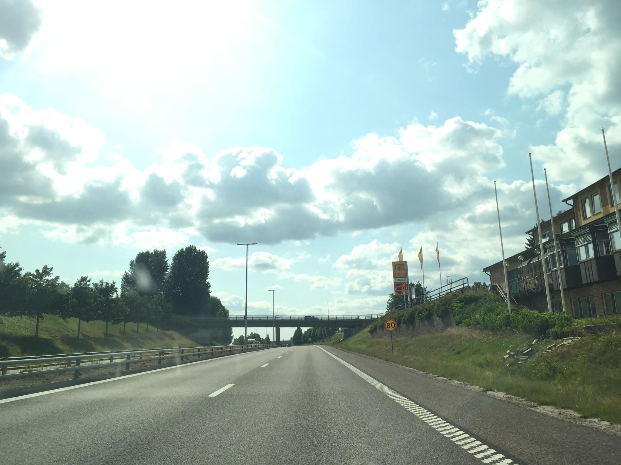 Street view near Lages Motell & Restaurang AB, Gånghester — © cnbg (CC BY-SA · Mapillary)