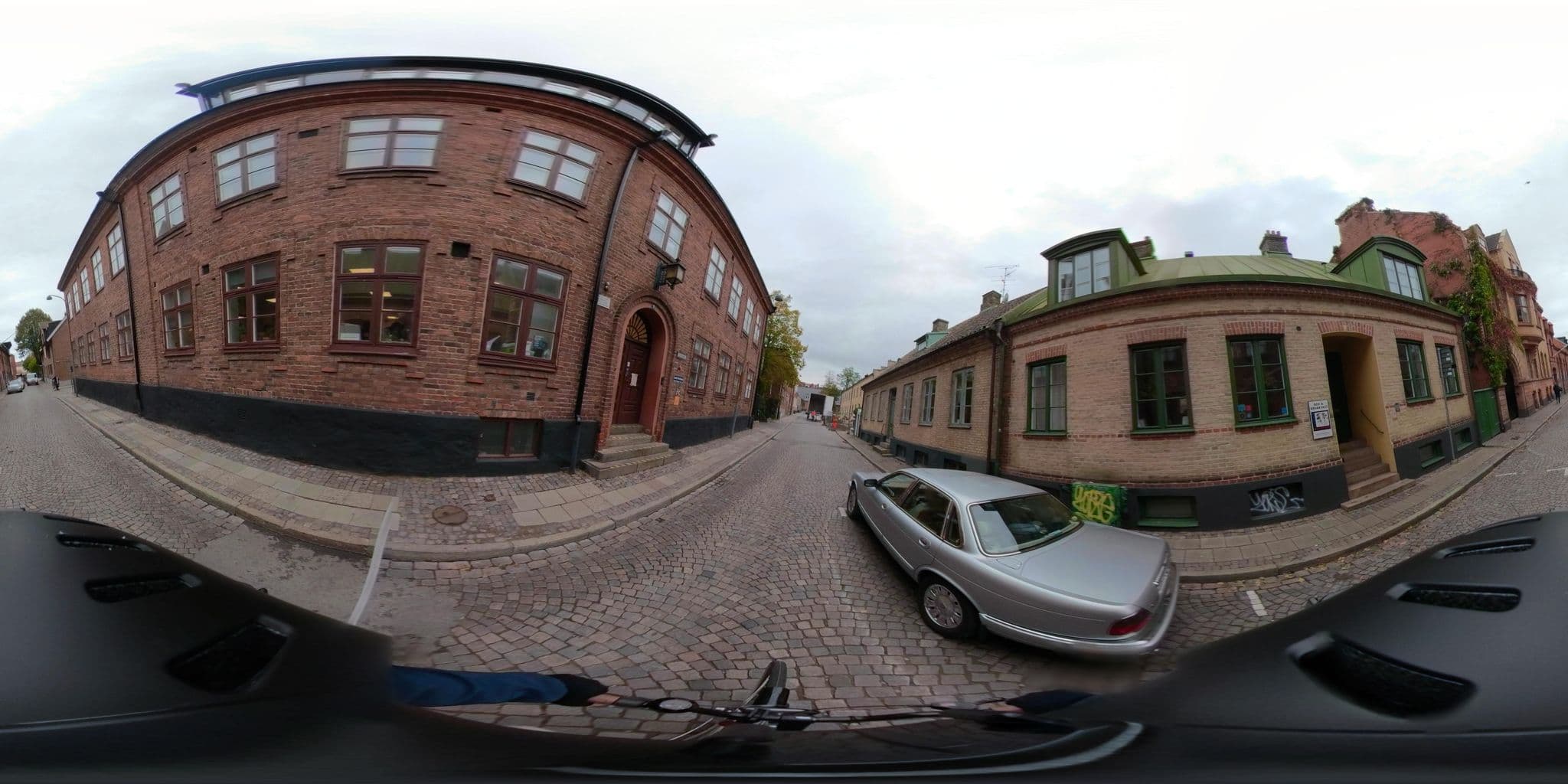 Street view near Magle Smiley Inn, Lund — © b_nny (CC BY-SA · Mapillary)