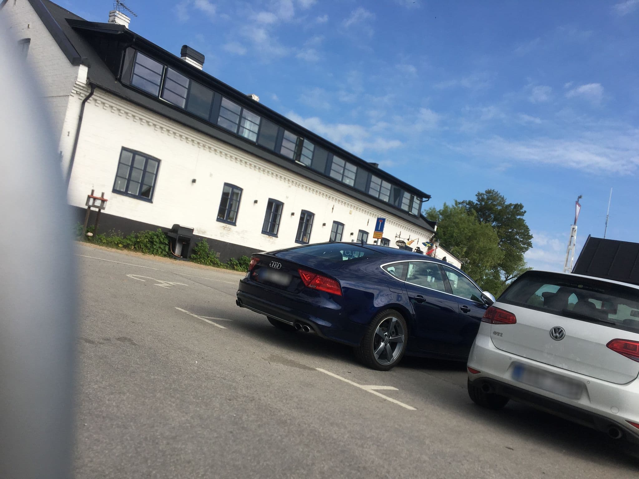 Street view near Bongska Huset, Skivarp — © larshelmin (CC BY-SA · Mapillary)