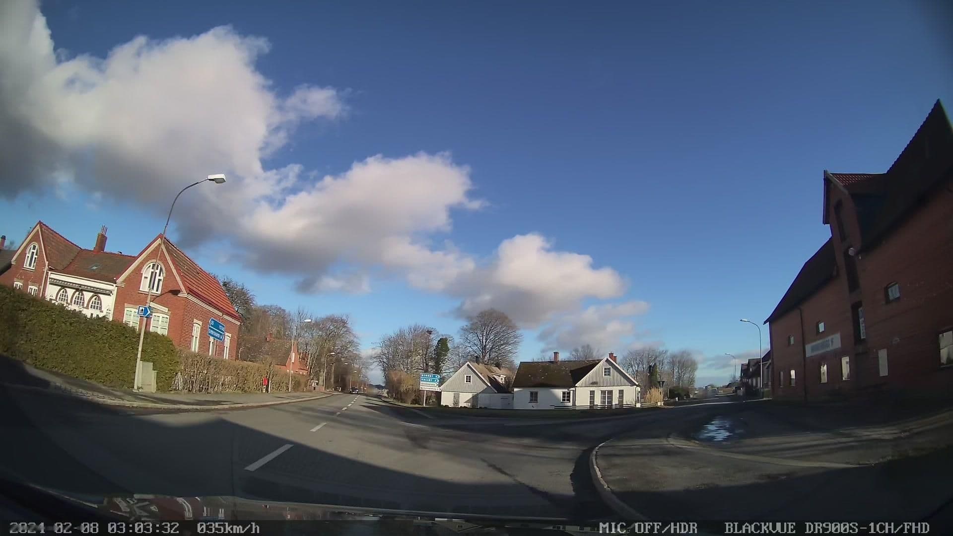 Street view near Kattahuset Bed And Breakfast, Gärsnäs — © brenna (CC BY-SA · Mapillary)