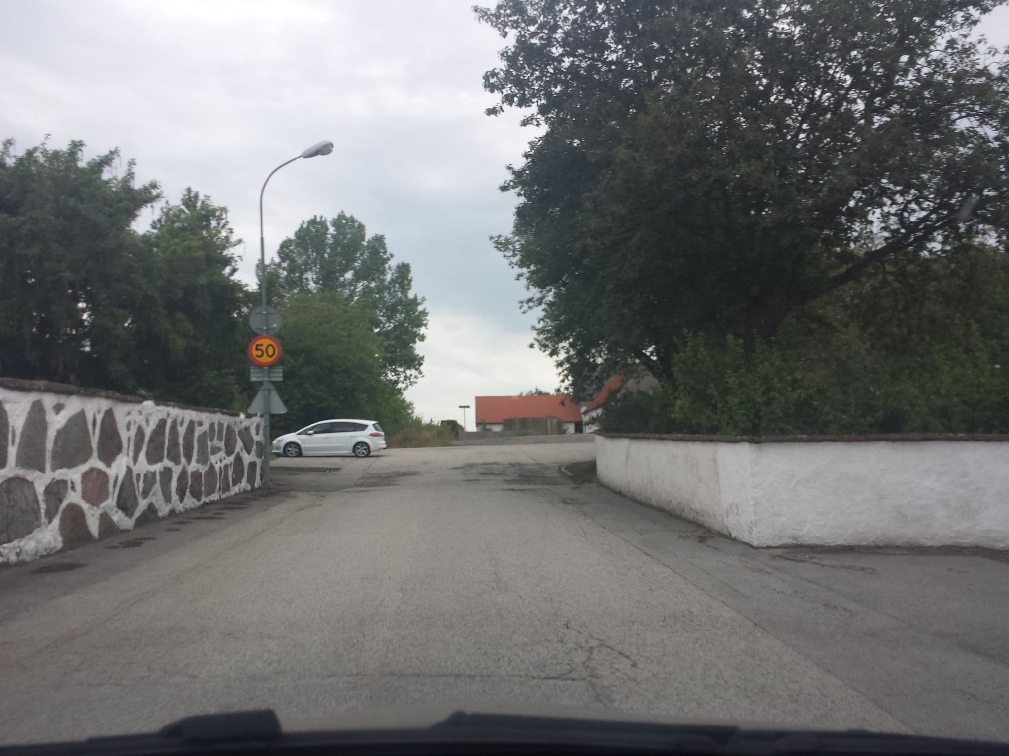 Street view near Bed And Books På Österlen, Köpingebro — © nikjendk (CC BY-SA · Mapillary)