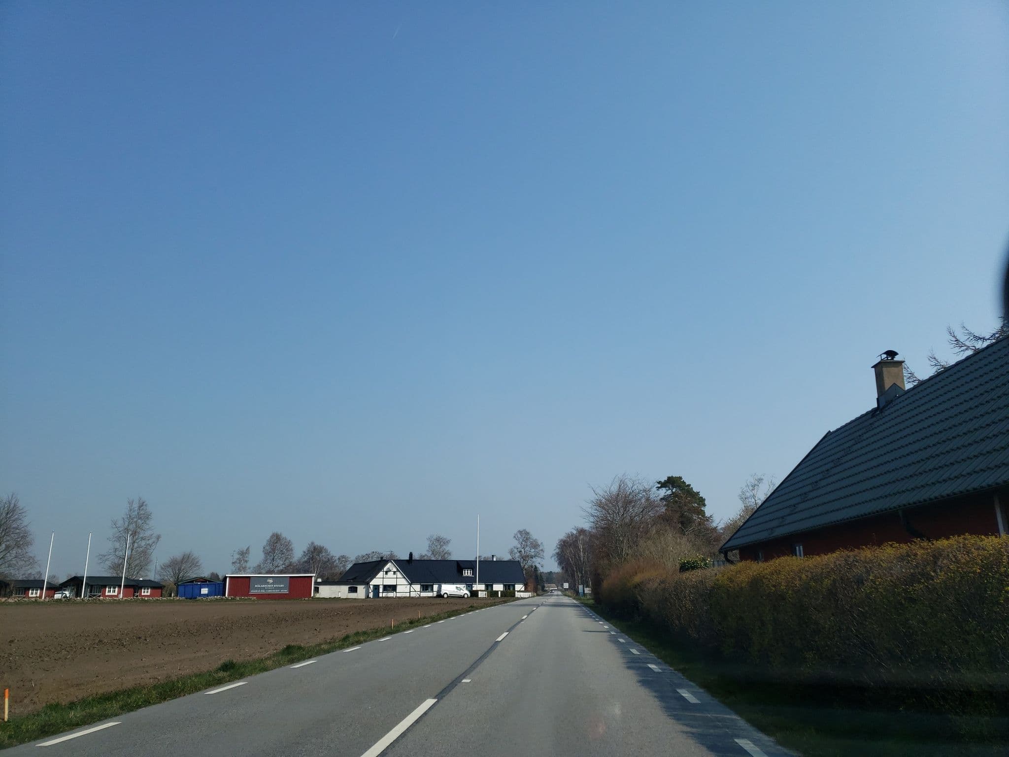 Street view near Mälarhusgården, Gärsnäs — © muthu (CC BY-SA · Mapillary)