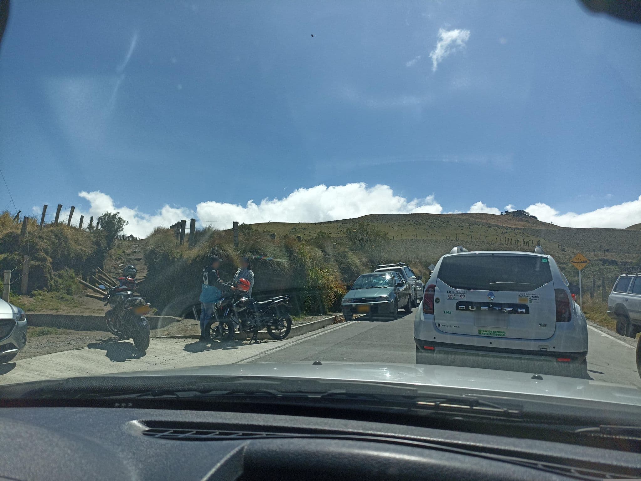 Street view near Hosteria Cumanday, Herveo — © ljtoro (CC BY-SA · Mapillary)