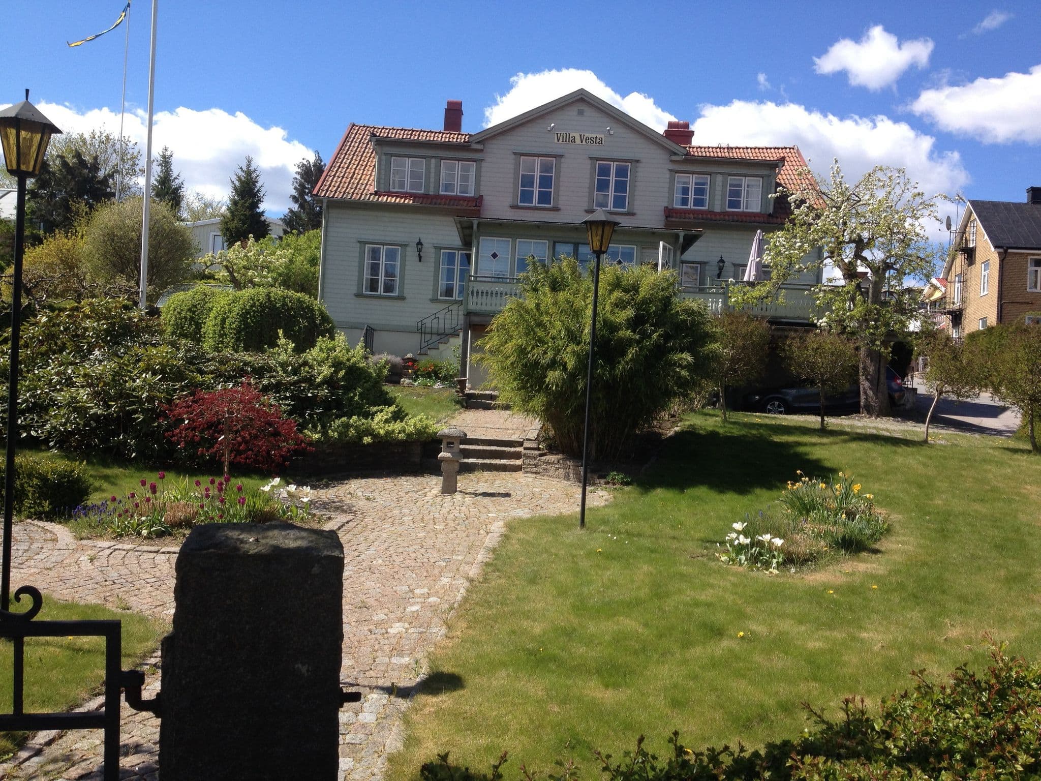 Street view near Villa Vesta Hotell, Ronneby — © tomasmalmsten (CC BY-SA · Mapillary)