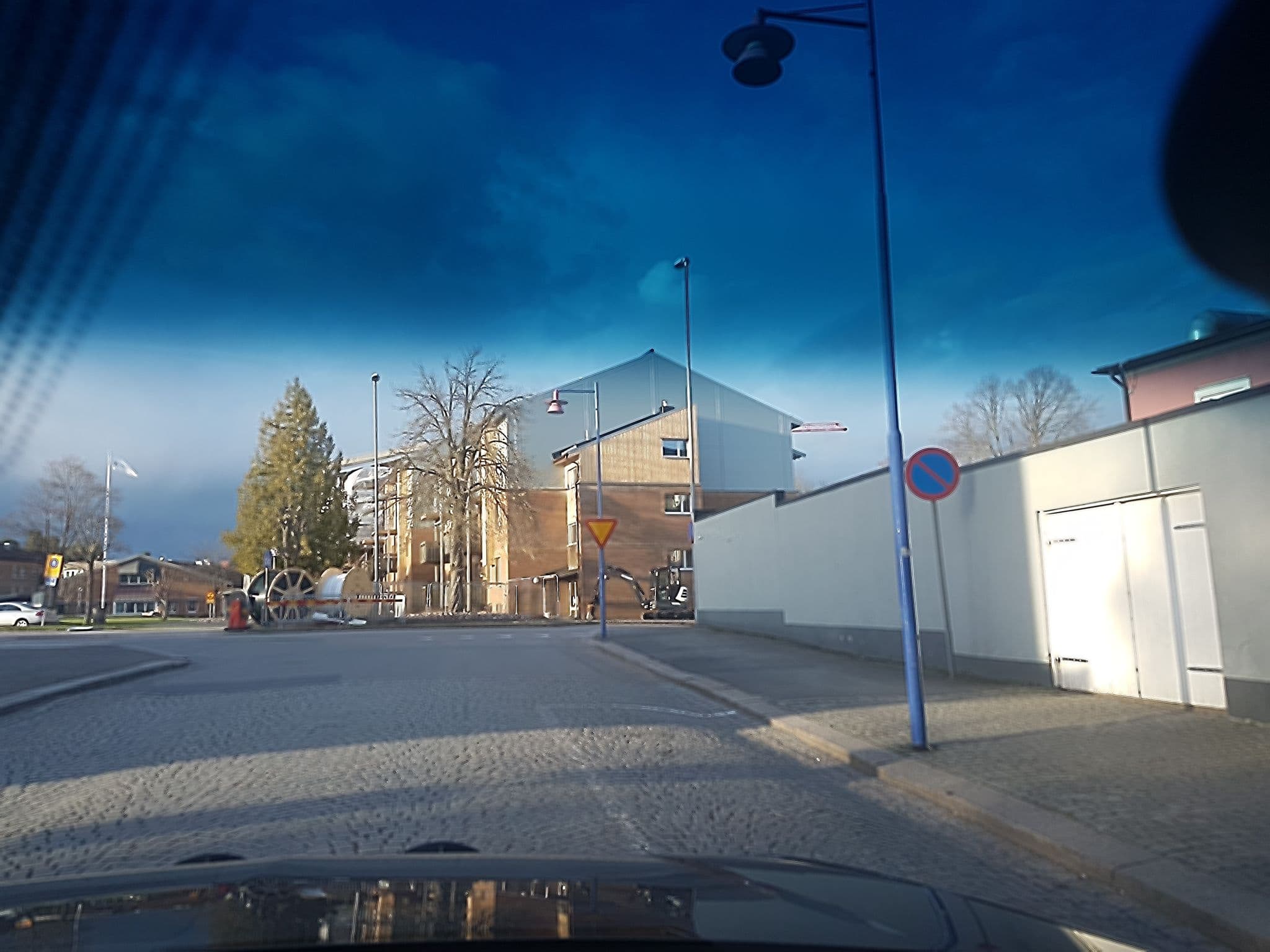 Street view near Hotell Stadt Vetlanda, Vetlanda — © znipe (CC BY-SA · Mapillary)