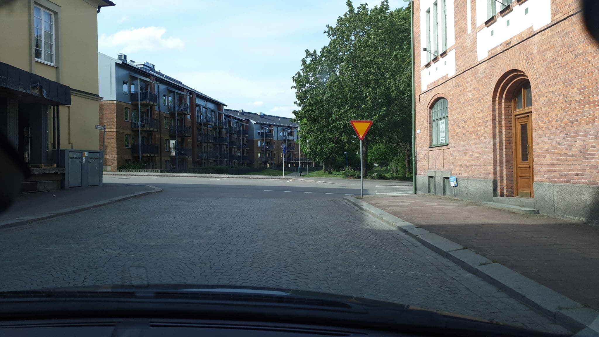 Street view near Nya Vetlanda Stadshotell, Vetlanda — © znipe (CC BY-SA · Mapillary)