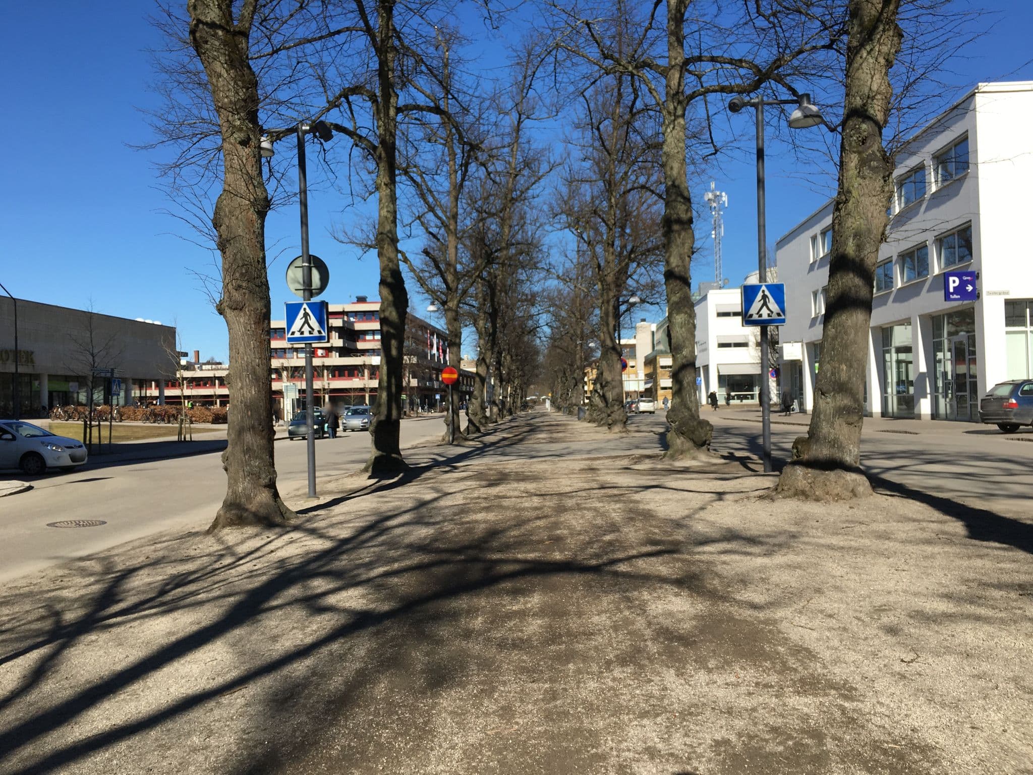 Street view near Ramada Teaterparken, Växjö — © lorimar (CC BY-SA · Mapillary)