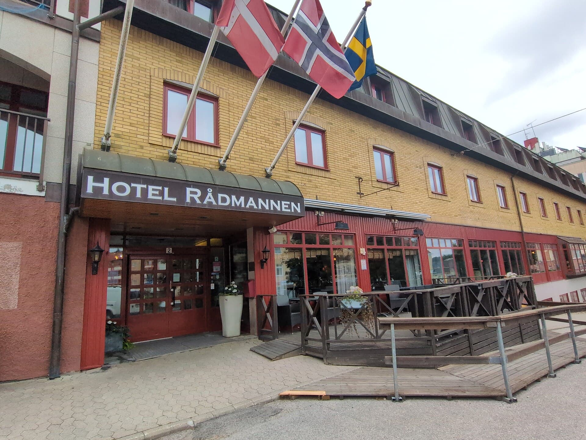 Best Western Hotel (via Wikimedia Commons, CC BY-SA 4.0)