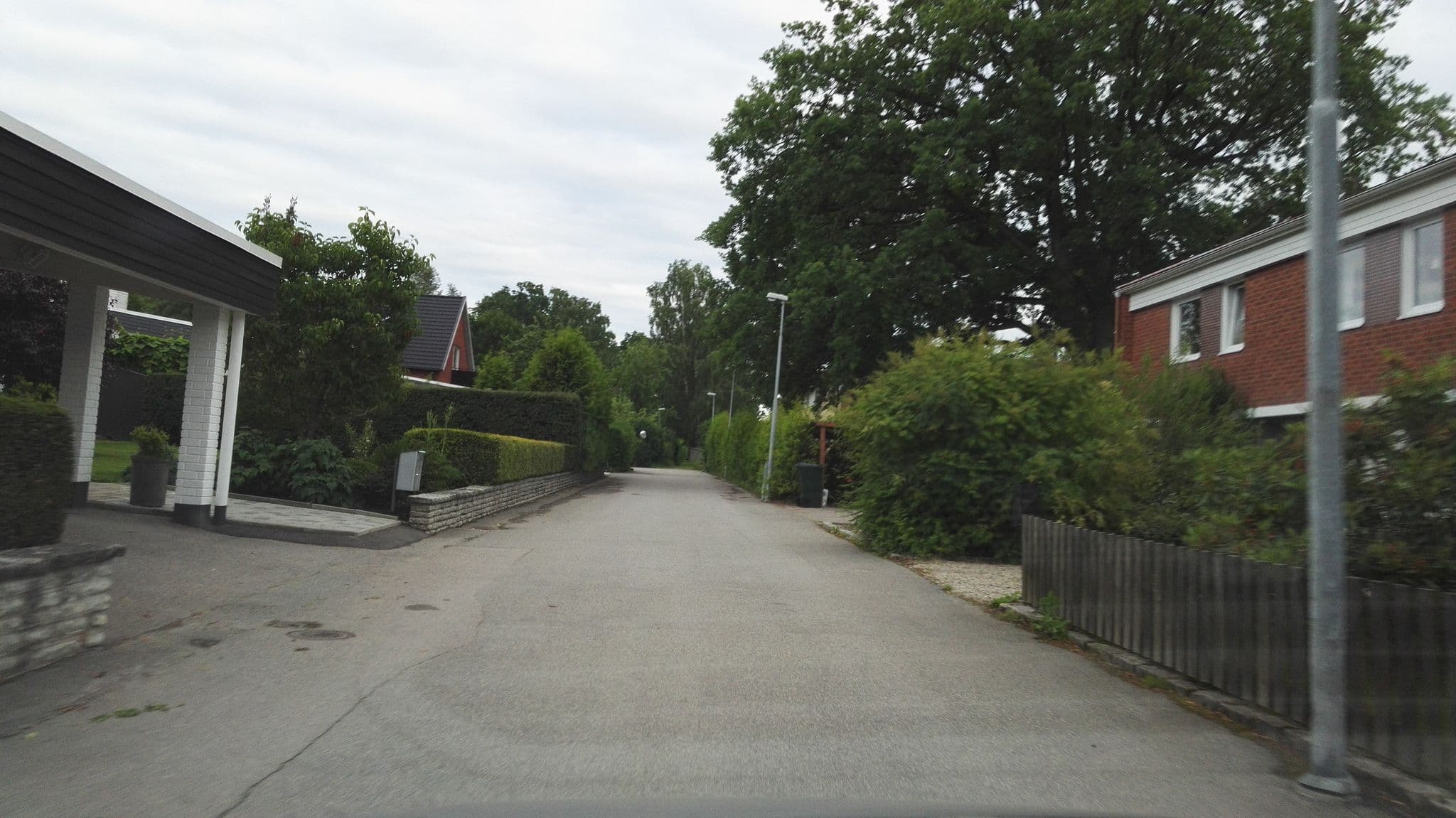 Street view near AirBnB Malin & Johan, Växjö — © krm (CC BY-SA · Mapillary)