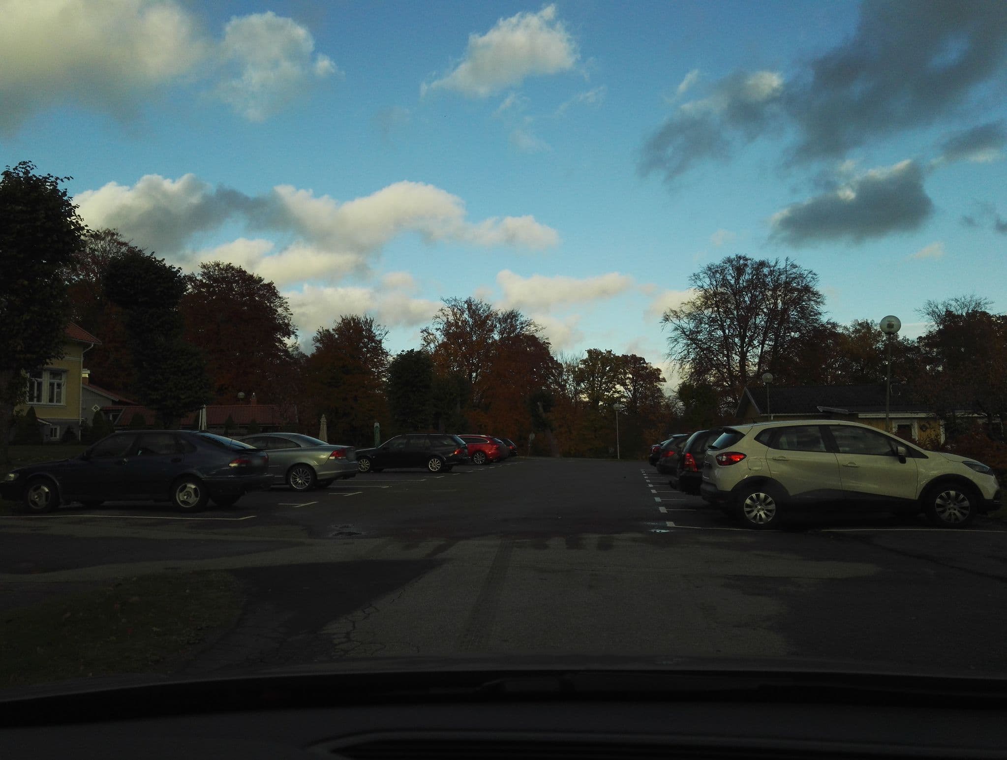 Street view near Robert Kroon Matkultur, Växjö — © krm (CC BY-SA · Mapillary)