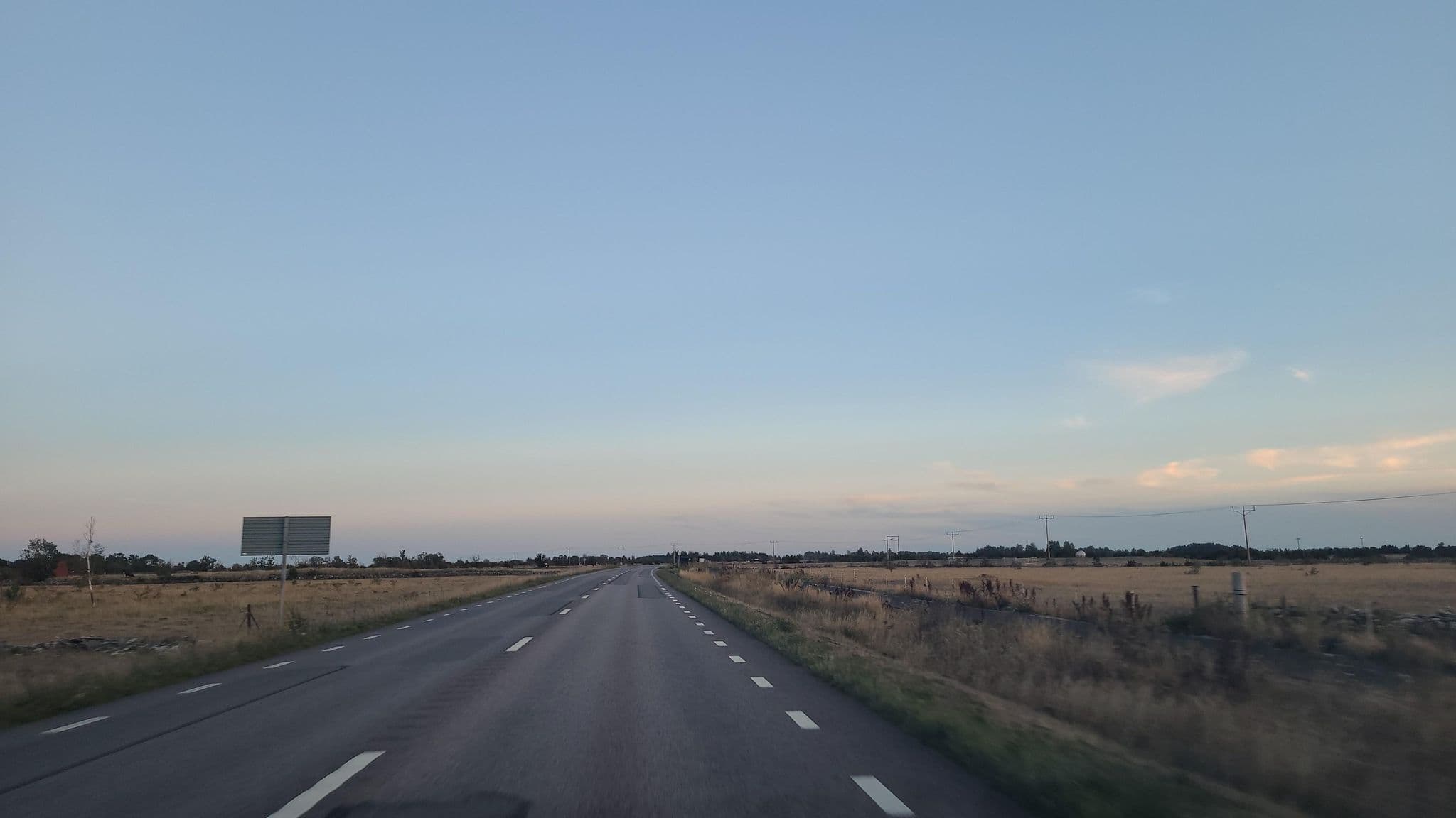 Street view near Övra Vannborga By, Borgholm — © jopparn (CC BY-SA · Mapillary)
