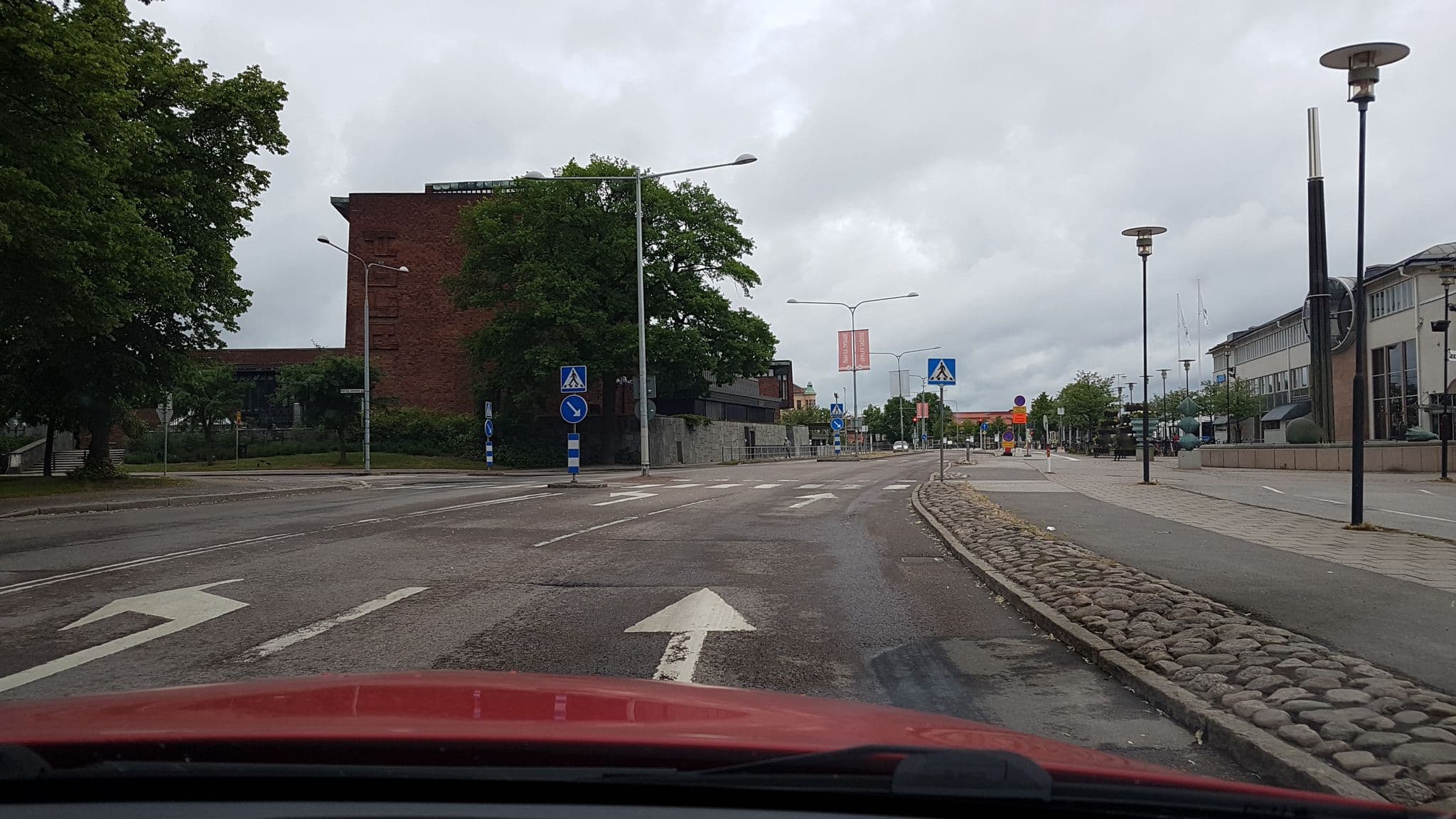 Street view near Hotell Skövde, Skövde — © ainali (CC BY-SA · Mapillary)