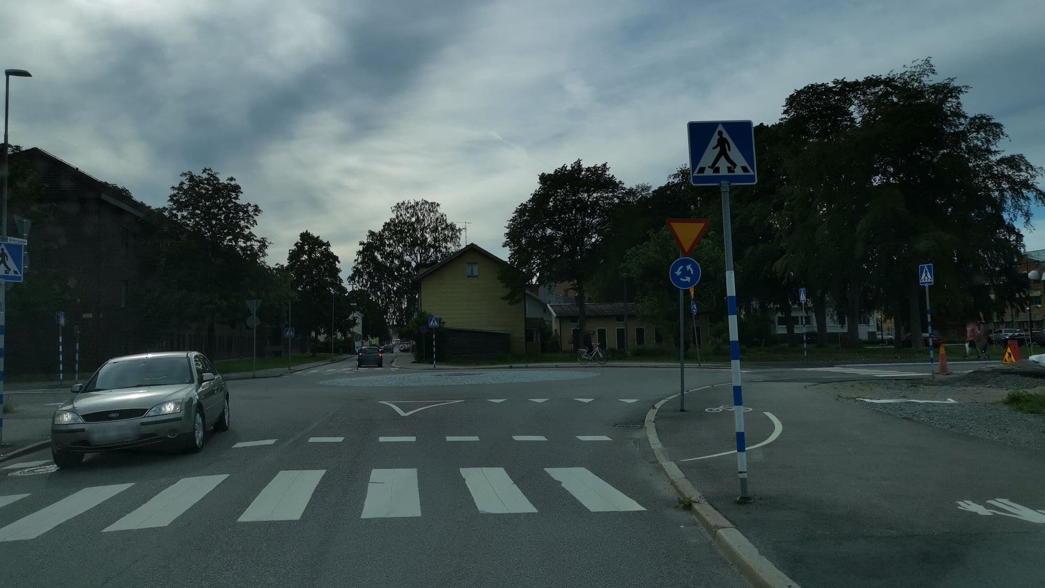 Street view near Loppelådan, Vänersborg — © dsb (CC BY-SA · Mapillary)