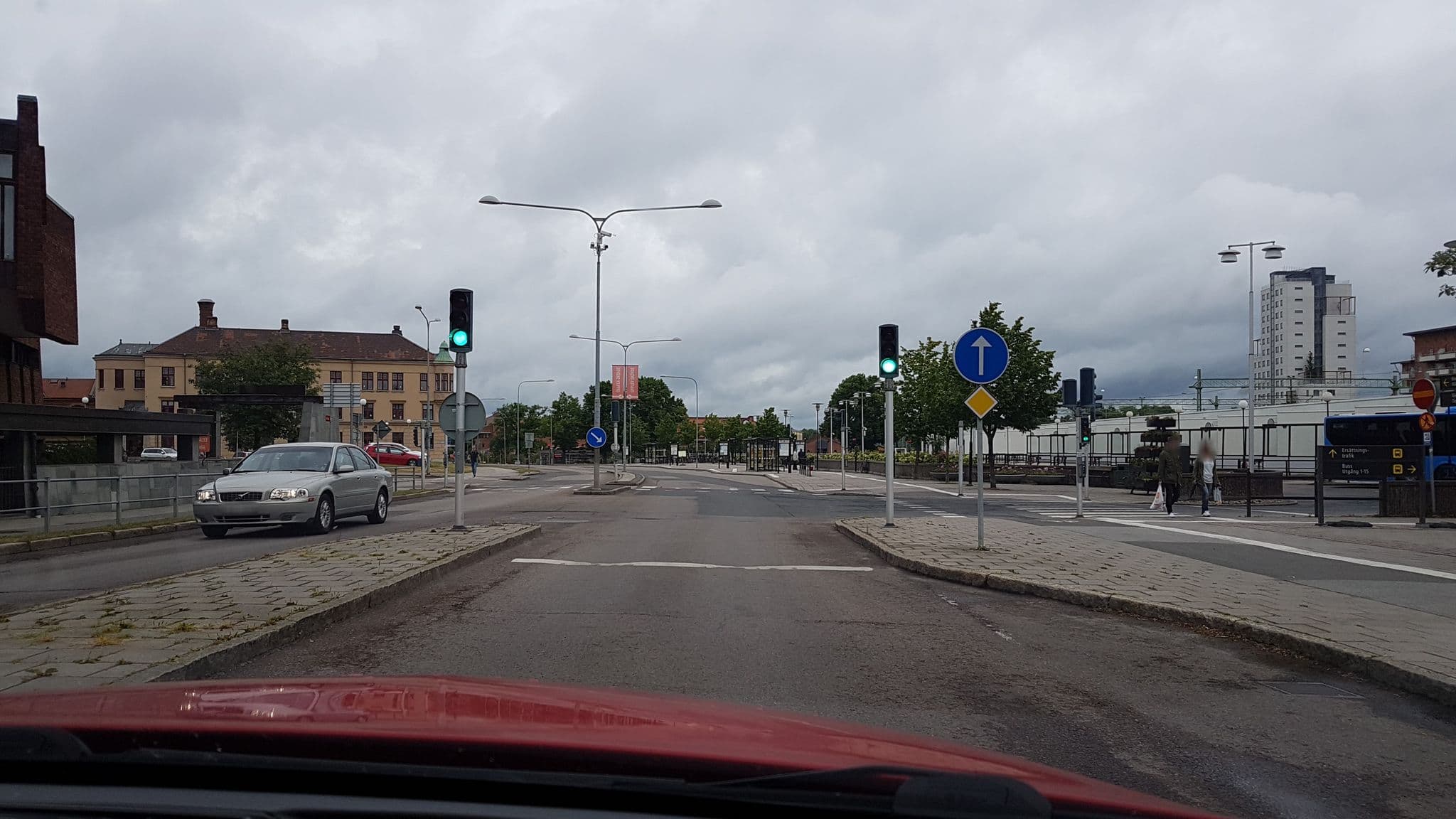 Street view near Källåsens Blomster & Trädgård, Skövde — © ainali (CC BY-SA · Mapillary)