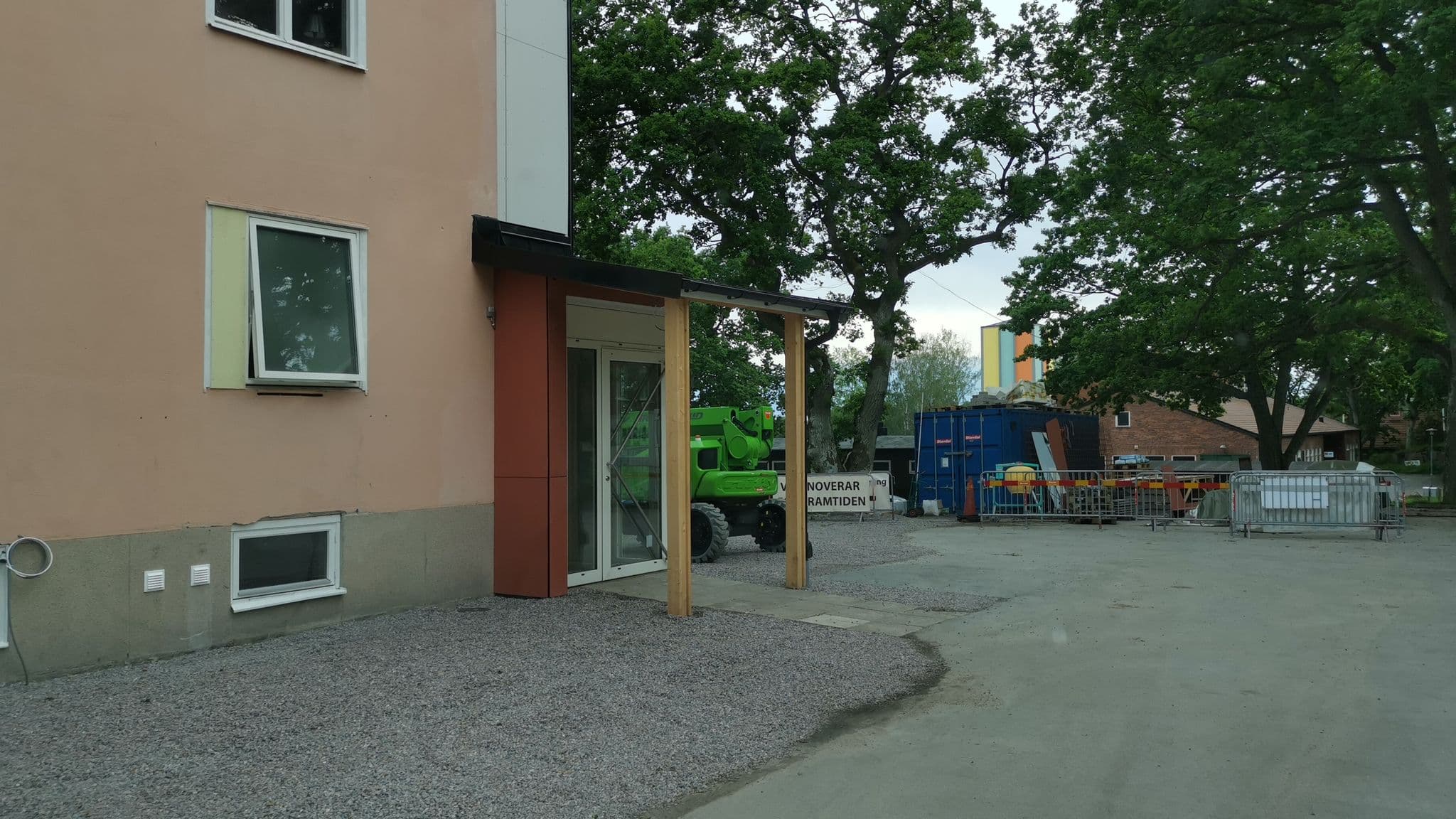 Street view near Hotell Hehrne Kök & Konferens, Vargön — © dsb (CC BY-SA · Mapillary)