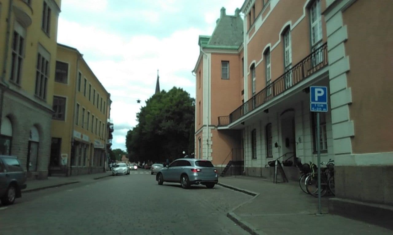 Street view near Rosers Salonger / Skara Stadshotell, Skara — © agatefilm (CC BY-SA · Mapillary)