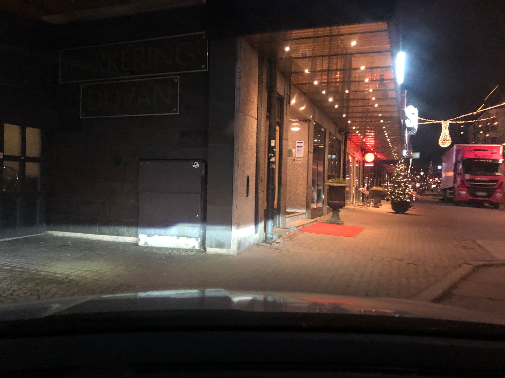 Street view near Hotel Plaza, Karlstad — © adville (CC BY-SA · Mapillary)