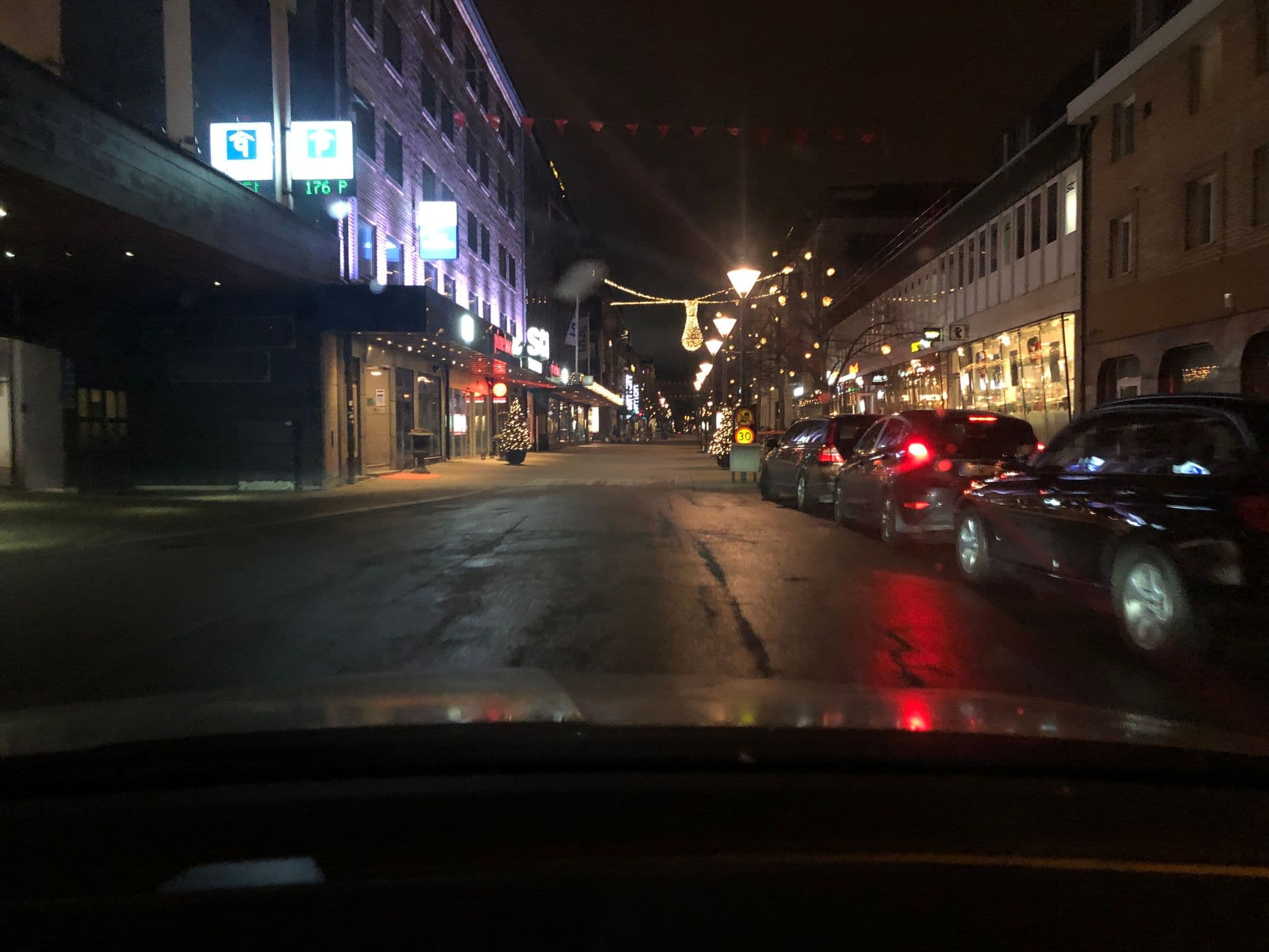 Street view near Best Western Hotel Savoy, Karlstad — © adville (CC BY-SA · Mapillary)
