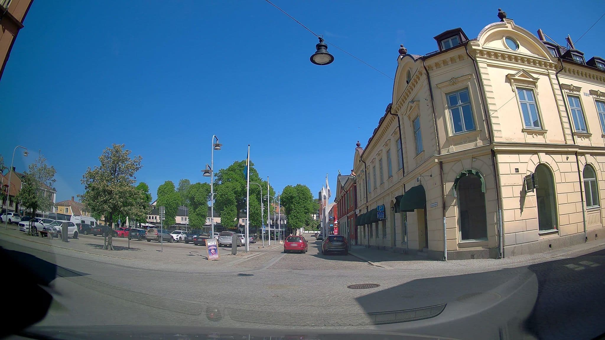 Street view near Best Western Hotel Norra Vattern Askersund, Askersund — © bruno360 (CC BY-SA · Mapillary)