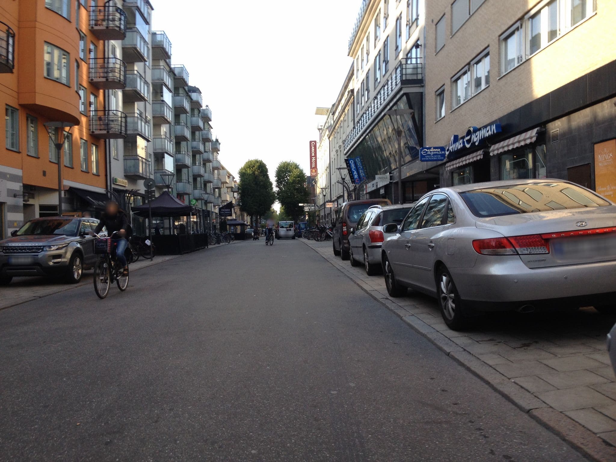 Street view near Mojo Hotell, Örebro — © dade (CC BY-SA · Mapillary)