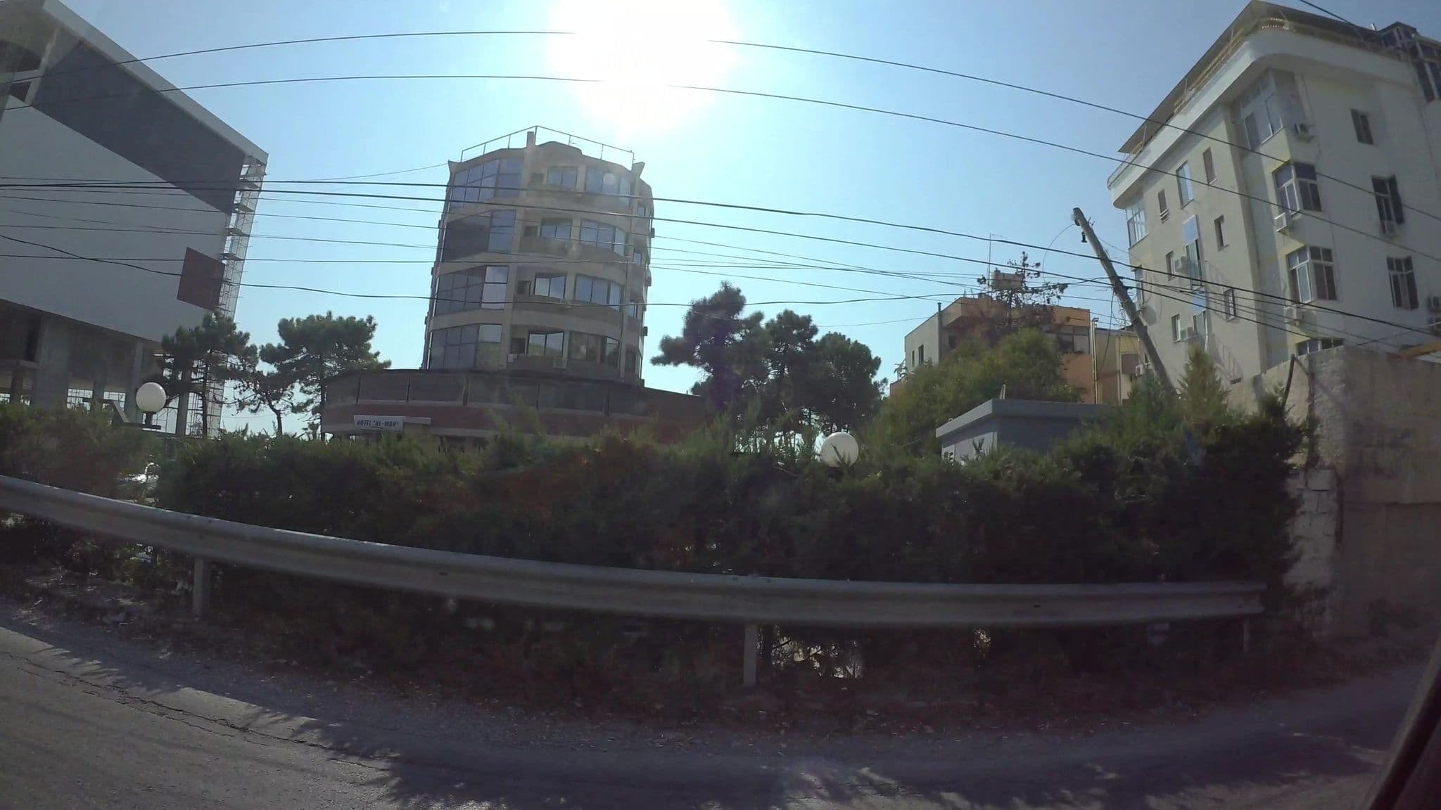 Street view near al mar, Rrashbull — © kaart_3 (CC BY-SA · Mapillary)