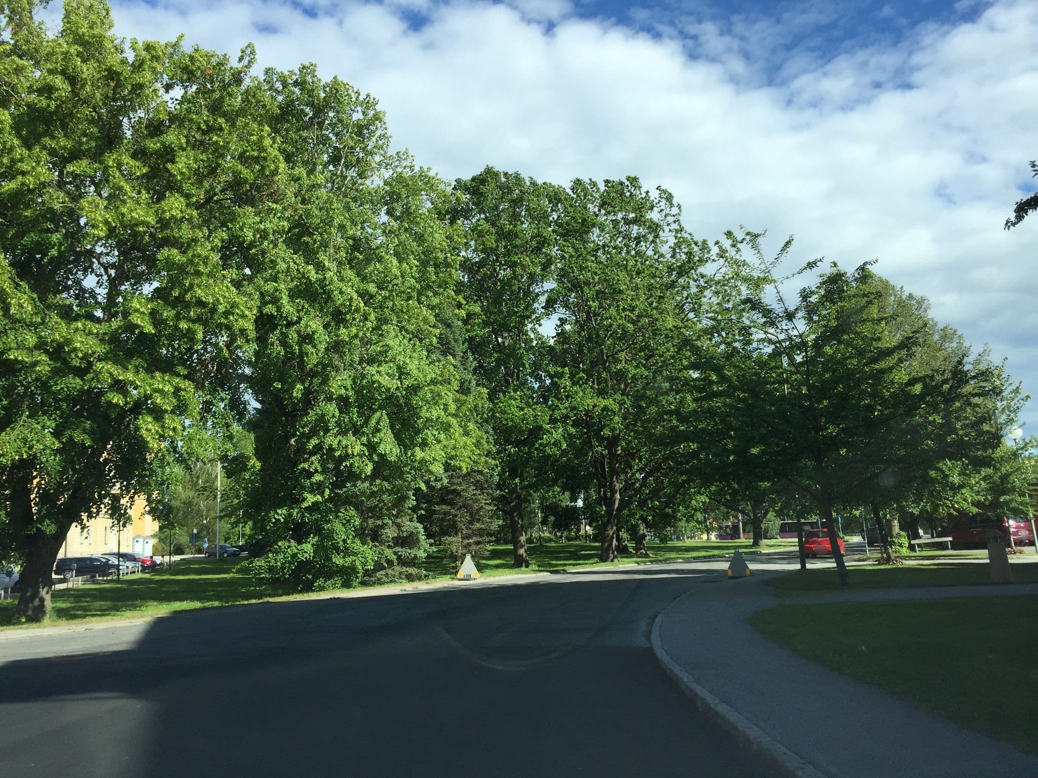 Street view near STF Vandrarhem Orebro, Örebro — © dade (CC BY-SA · Mapillary)