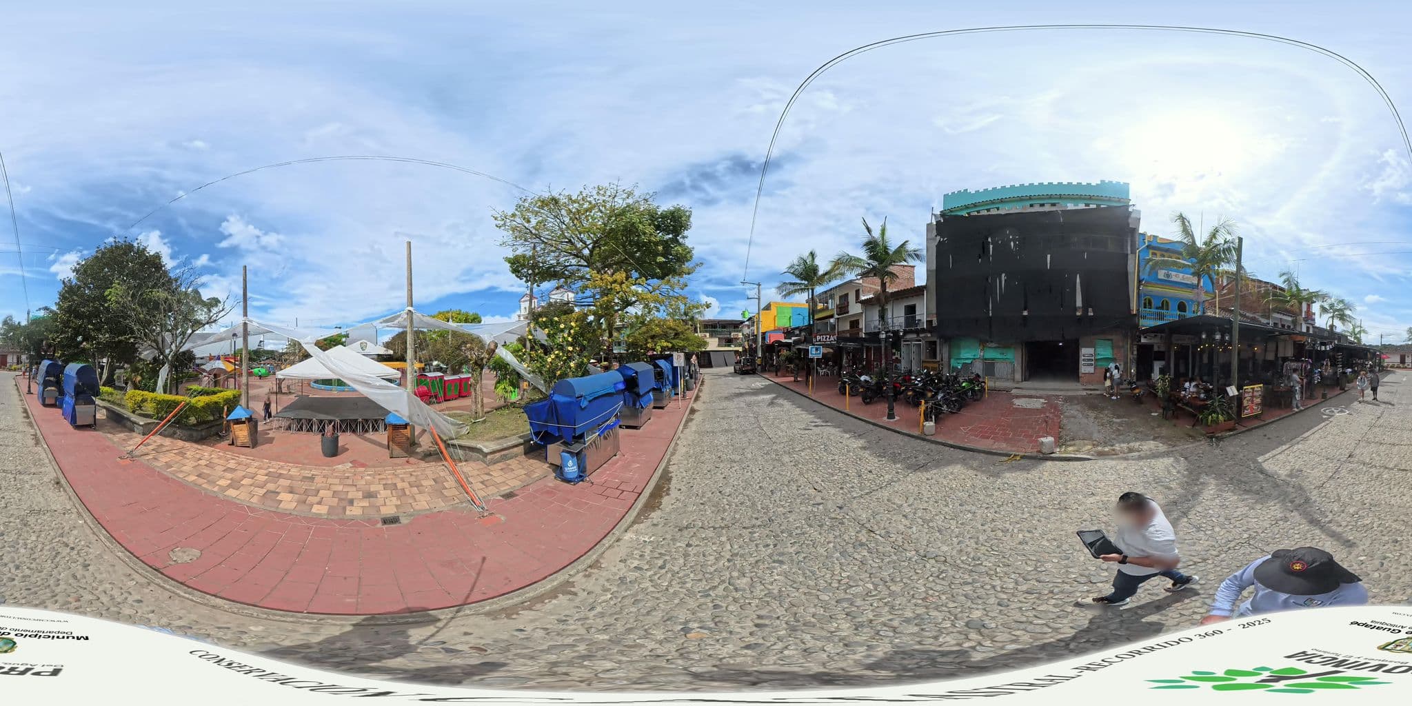 Street view near Hotel & Restaurante el castillo, Guatapé — © CMPCONSULTORIA (CC BY-SA · Mapillary)