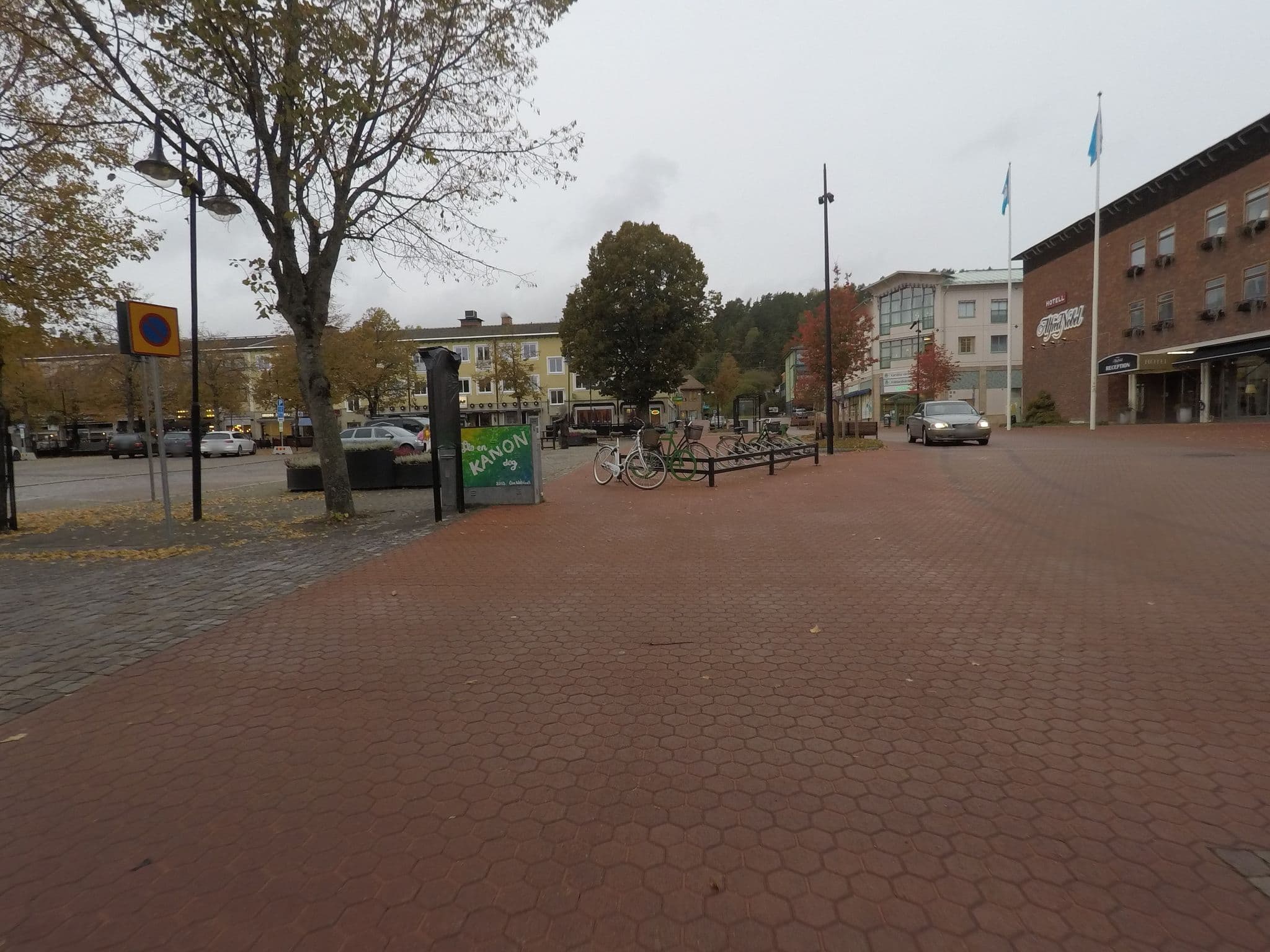Street view near N Statts Hotell, Karlskoga — © tomastomas (CC BY-SA · Mapillary)